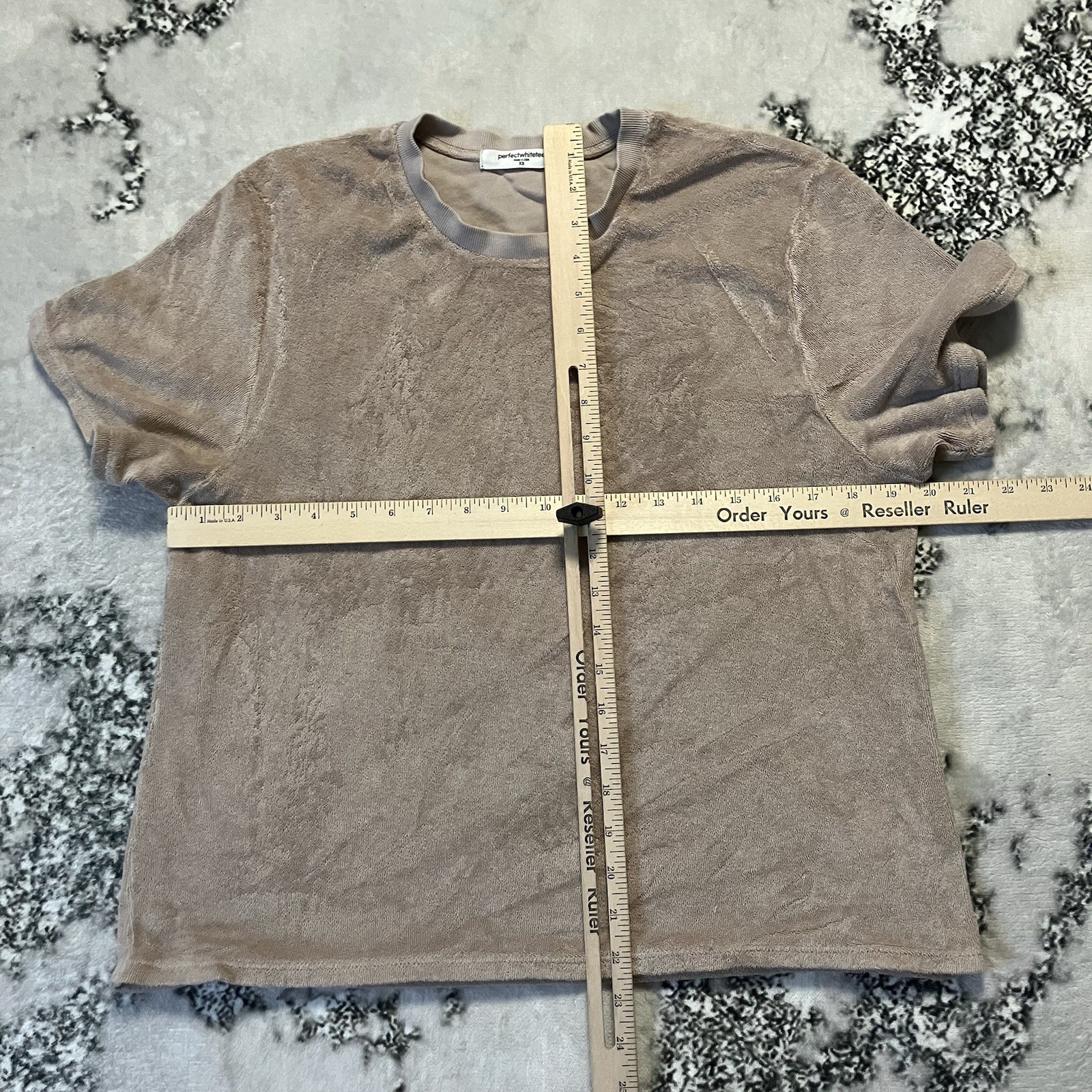 Perfect White Tee Shirt Womens Size XS Beige Textured Cotton Short Sleeve