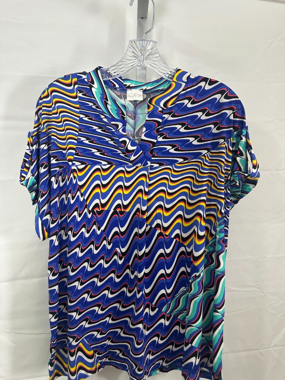 L.I.A Love Is All Multi‑Color Abstract Top | Large| NWT