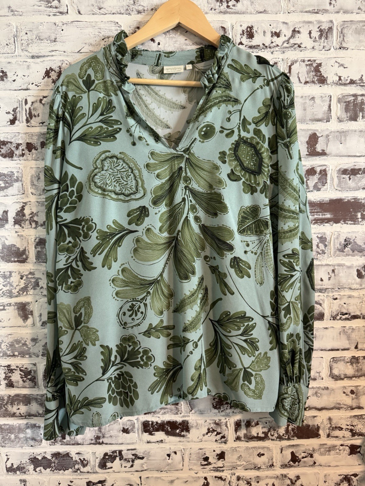 Spartina 449 Bethany Blouse in Sperpentine Foliage Pesto Sz Lg Buttons Ruffle EC