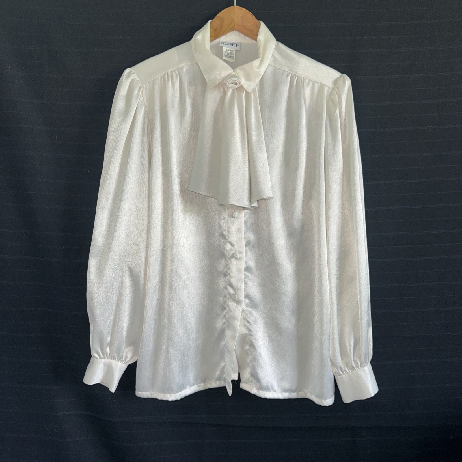 Koret Ivory Long Sleeve Blouse Silk Look 10 Lavalliere Ruffle Collar Victorian