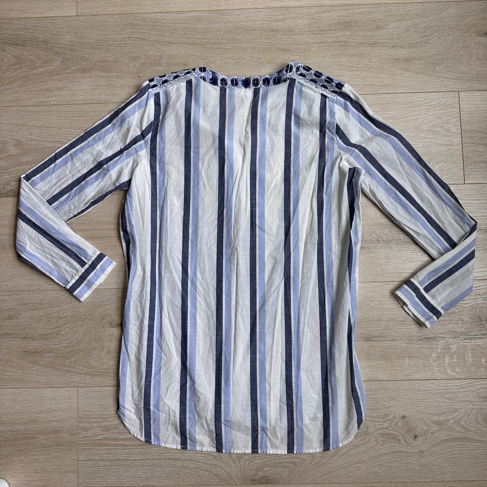 Vince Camuto Women’s Coastal Blue Striped Blouse Size S New w/o Tags