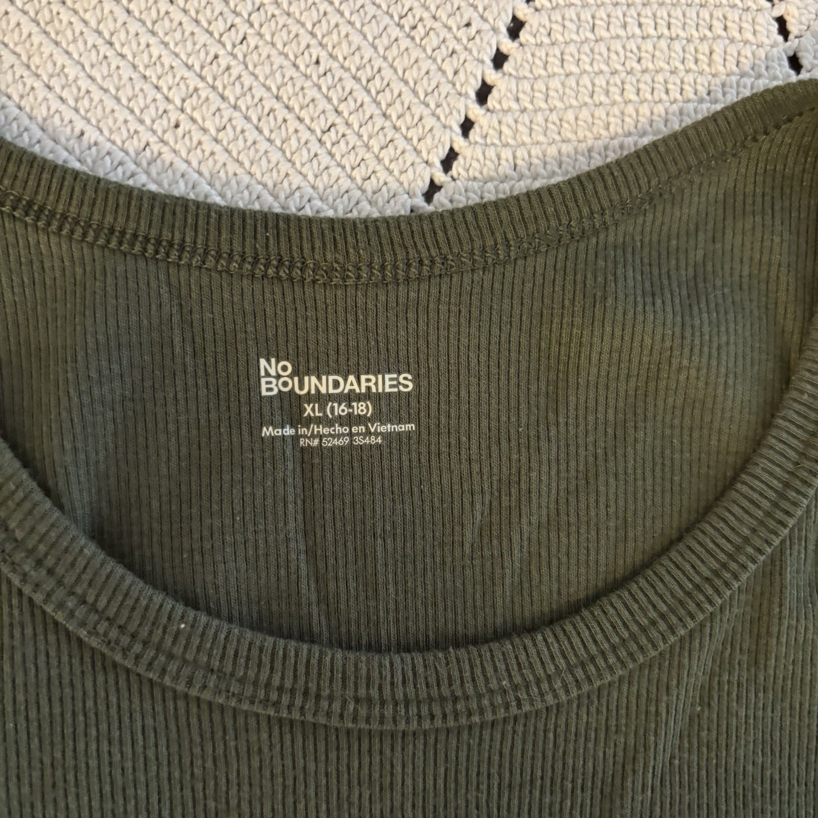 No Boundaries Women’s XL 16-18 Stretch Knit Top Gym & Training Maroon or Green