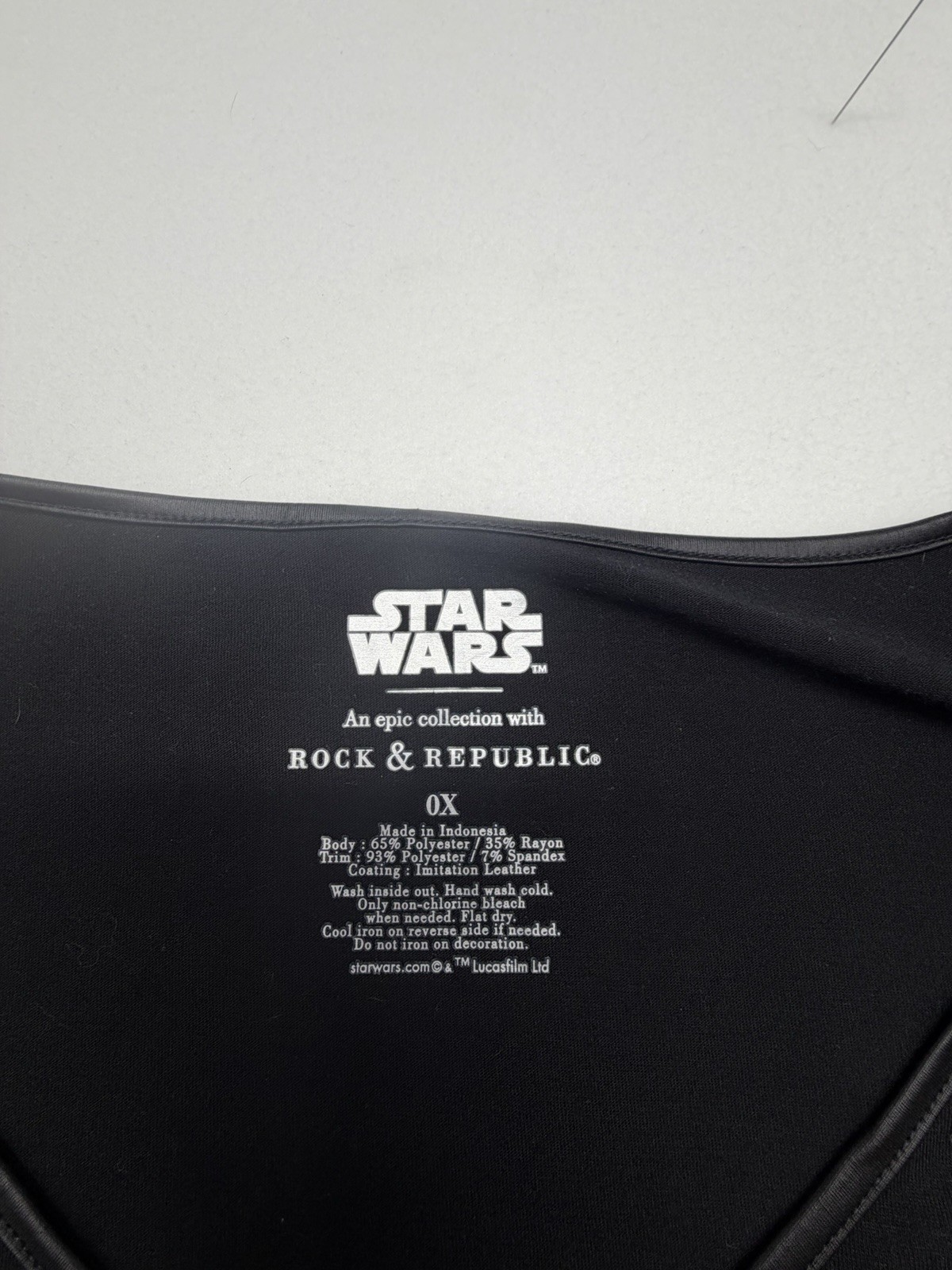 Star Wars Rock & Republic Shirt Women’s 0X Black Silver Studded V-Neck Tee