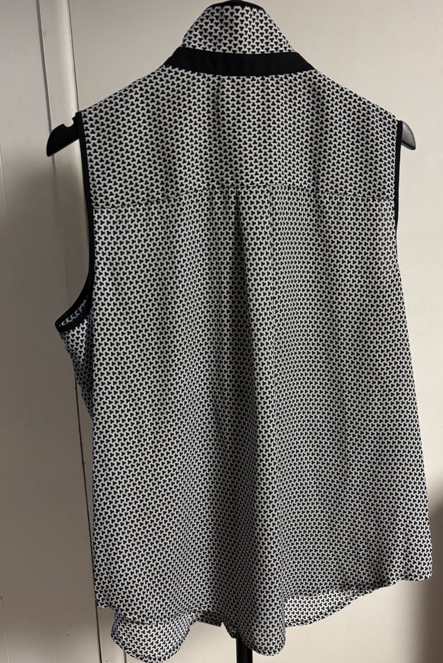 Liz Claiborne Button Down Blouse