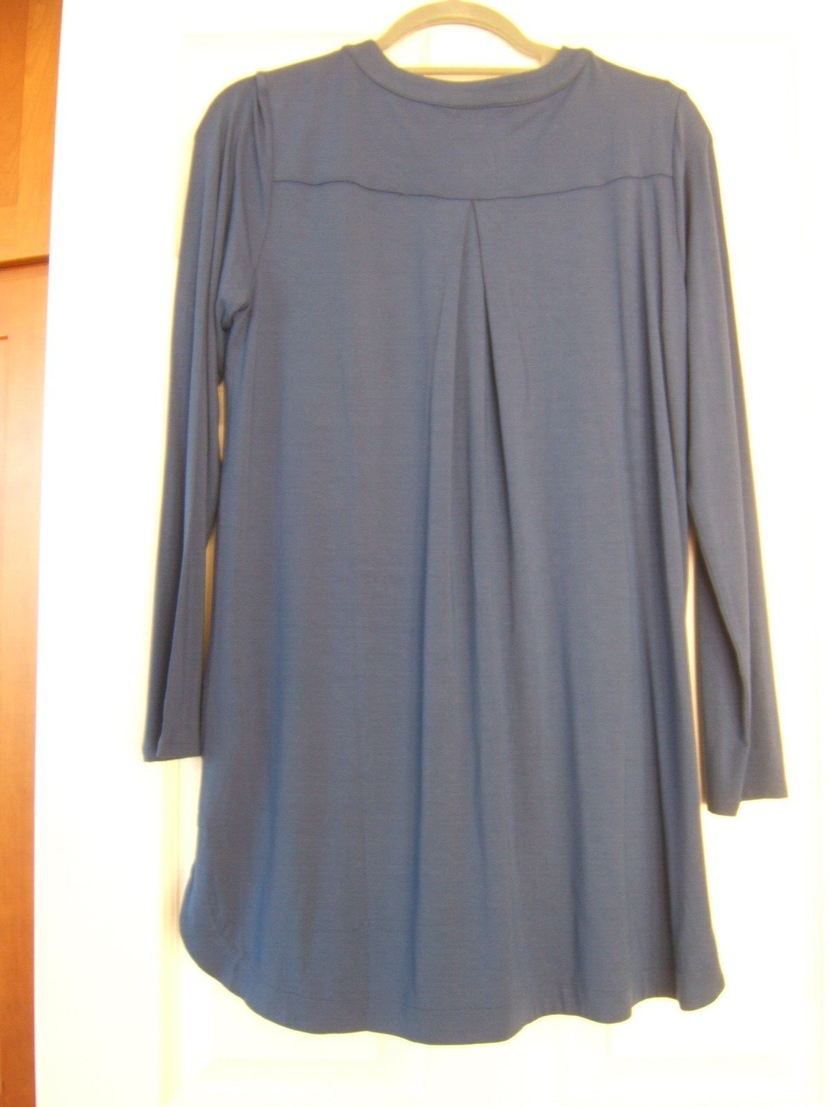 NWT J Jill Long Blue Buttondown Tunic Side Pockets Small 95% Rayon 5% Spandex