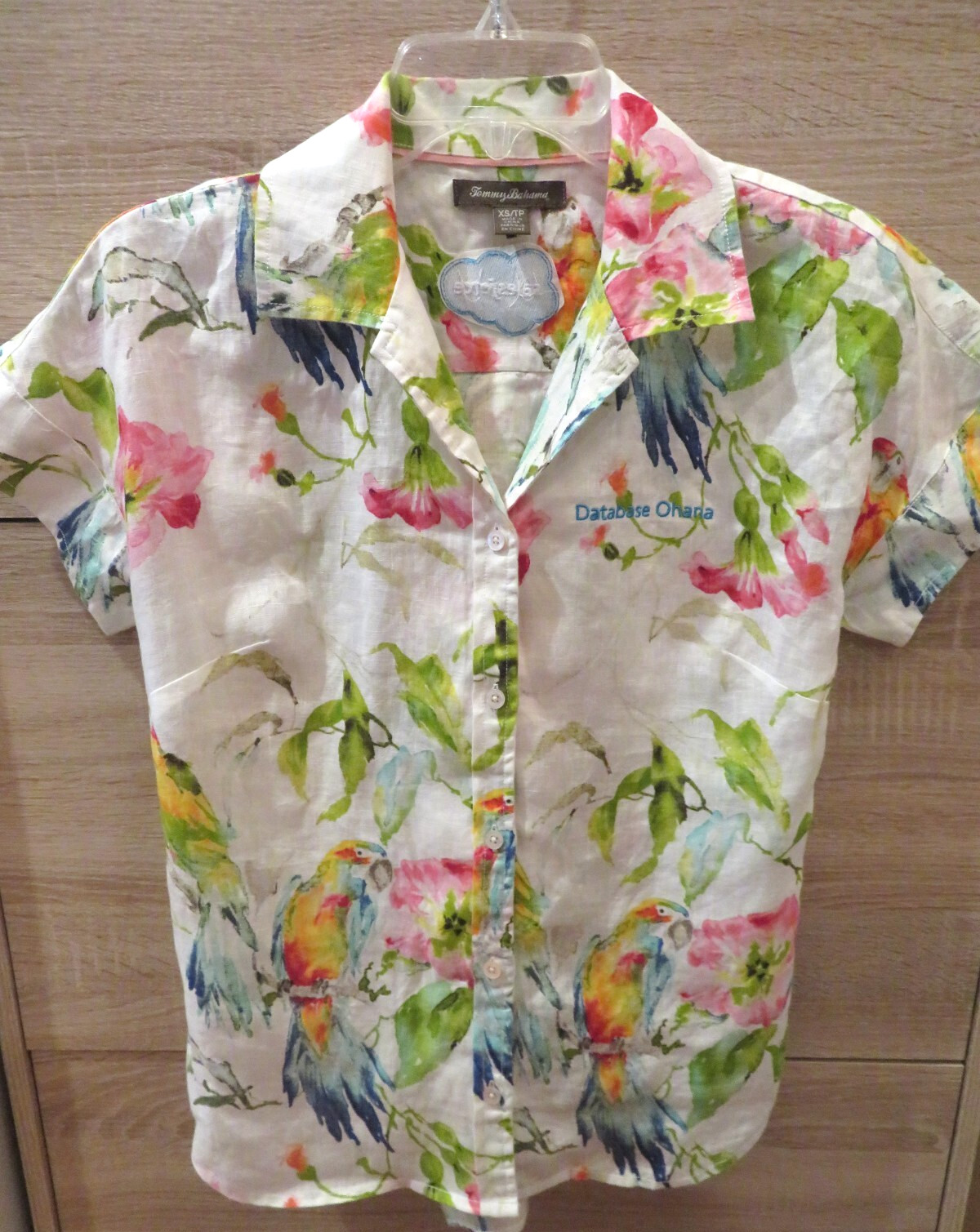 Tommy Bahama x Salesforce Data Shirt Womens XS Hawaiian Parrot Tropical Linen