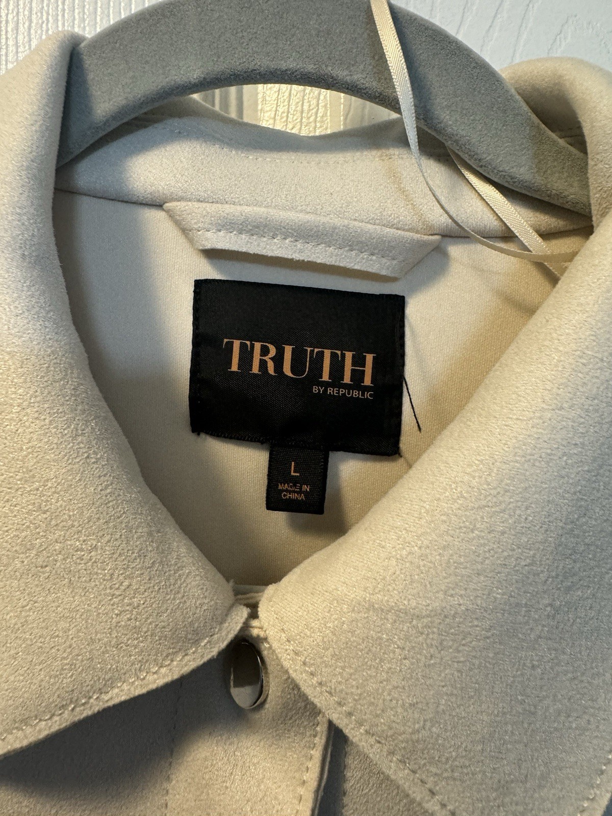 Truth by Republic Beige Faux Suede Button-Up Shirt Jacket Pockets L