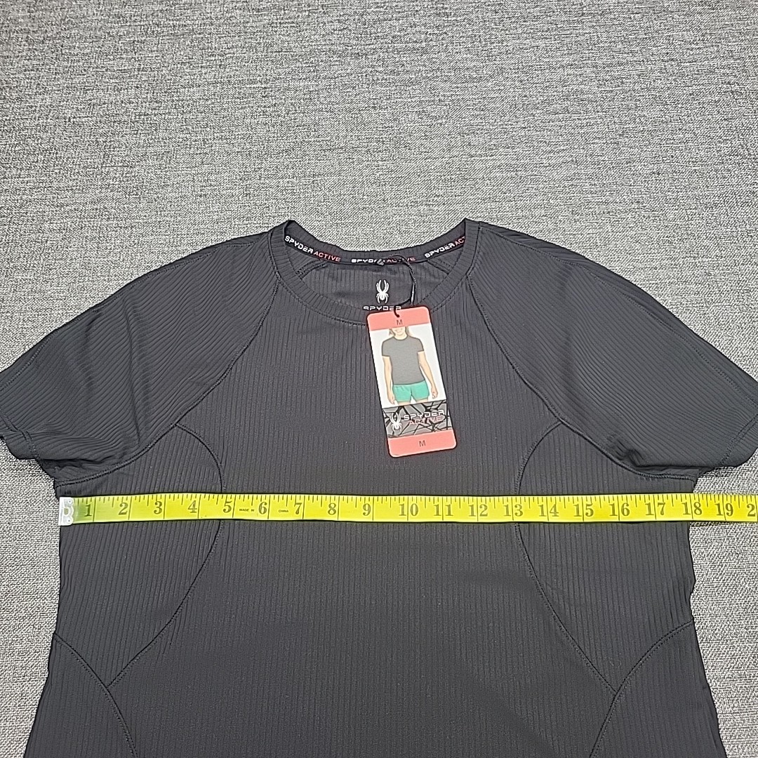 Women’s Active Top Medium Sz Black Ribbed Tee Shirt UPF 50+ Stretchy Wicking Top