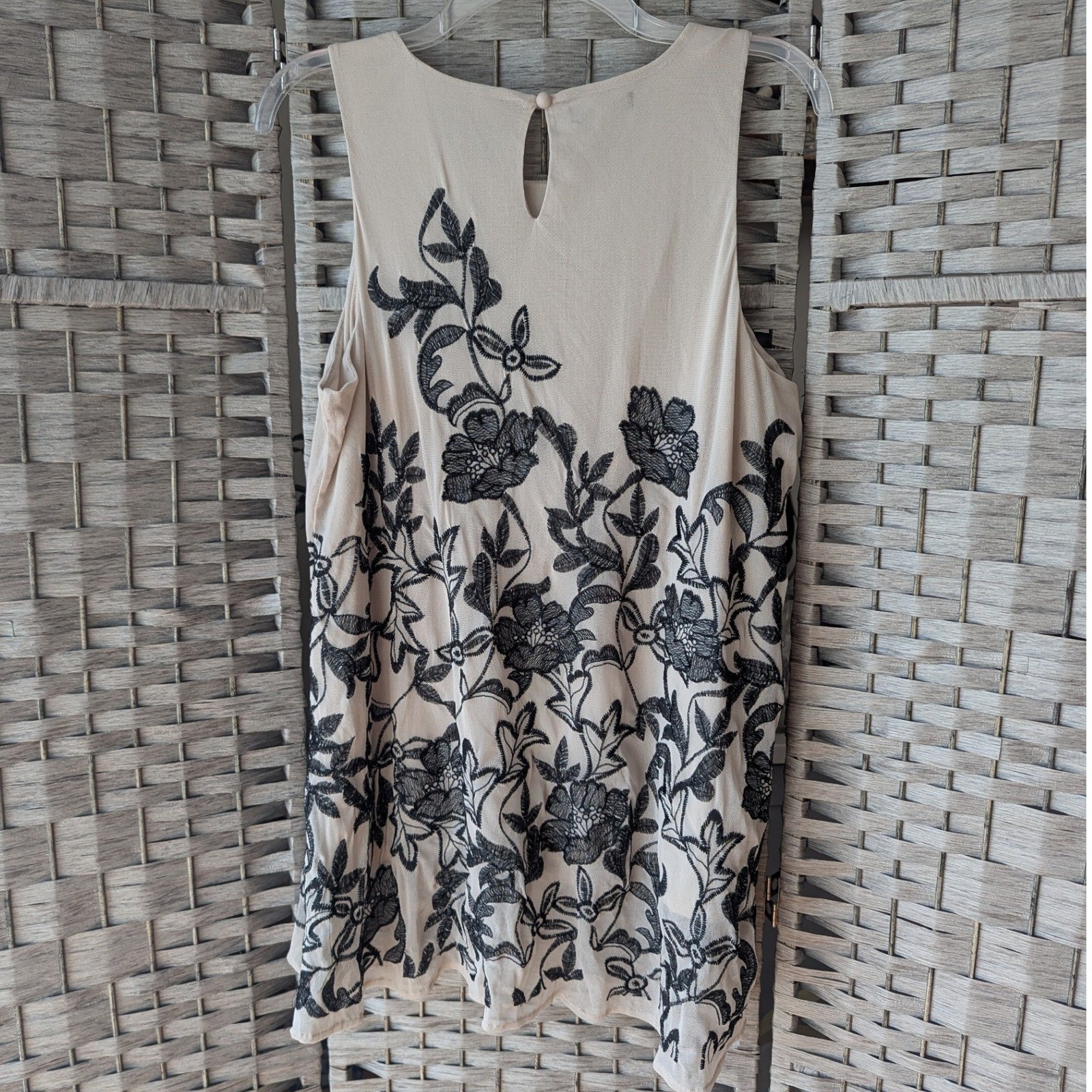 Layered Mesh Blouse Cream Black Floral Embroidered Sleeveless Top Sz L Romantic