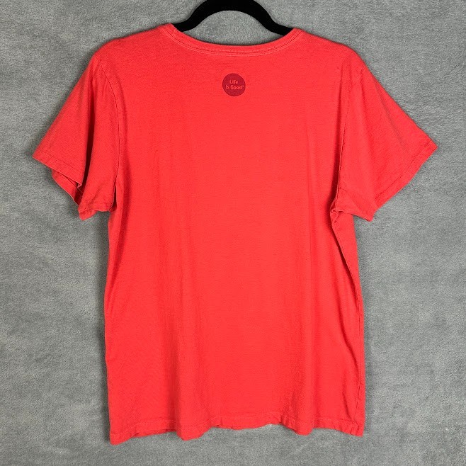 Life Is Good Top Women Large Red Crusher Tee Classic Fit Snowflake Heart Holiday