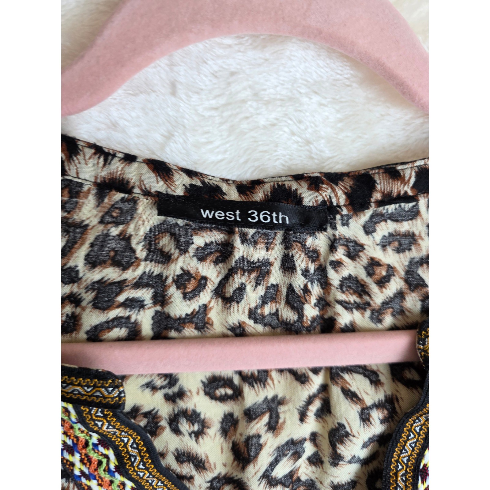 West 36th Leopard Print V Neck Tunic Top Women’s Long Sleeve Embellished