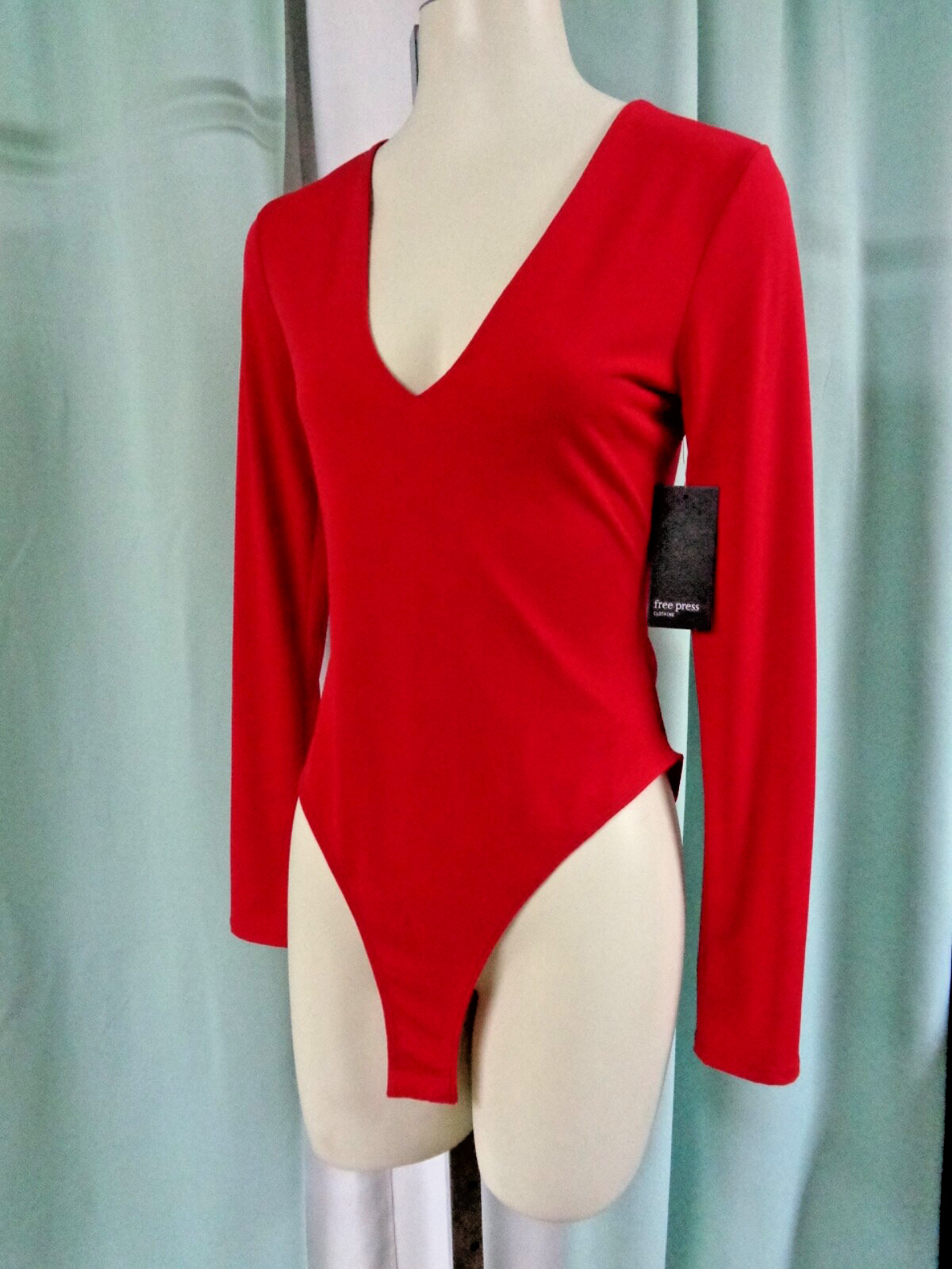 FREE PRESS LONG SLEEVE PLUNGING V-NECK BRIGHT LIPSTICK RED BODYSUIT TOP M NEW