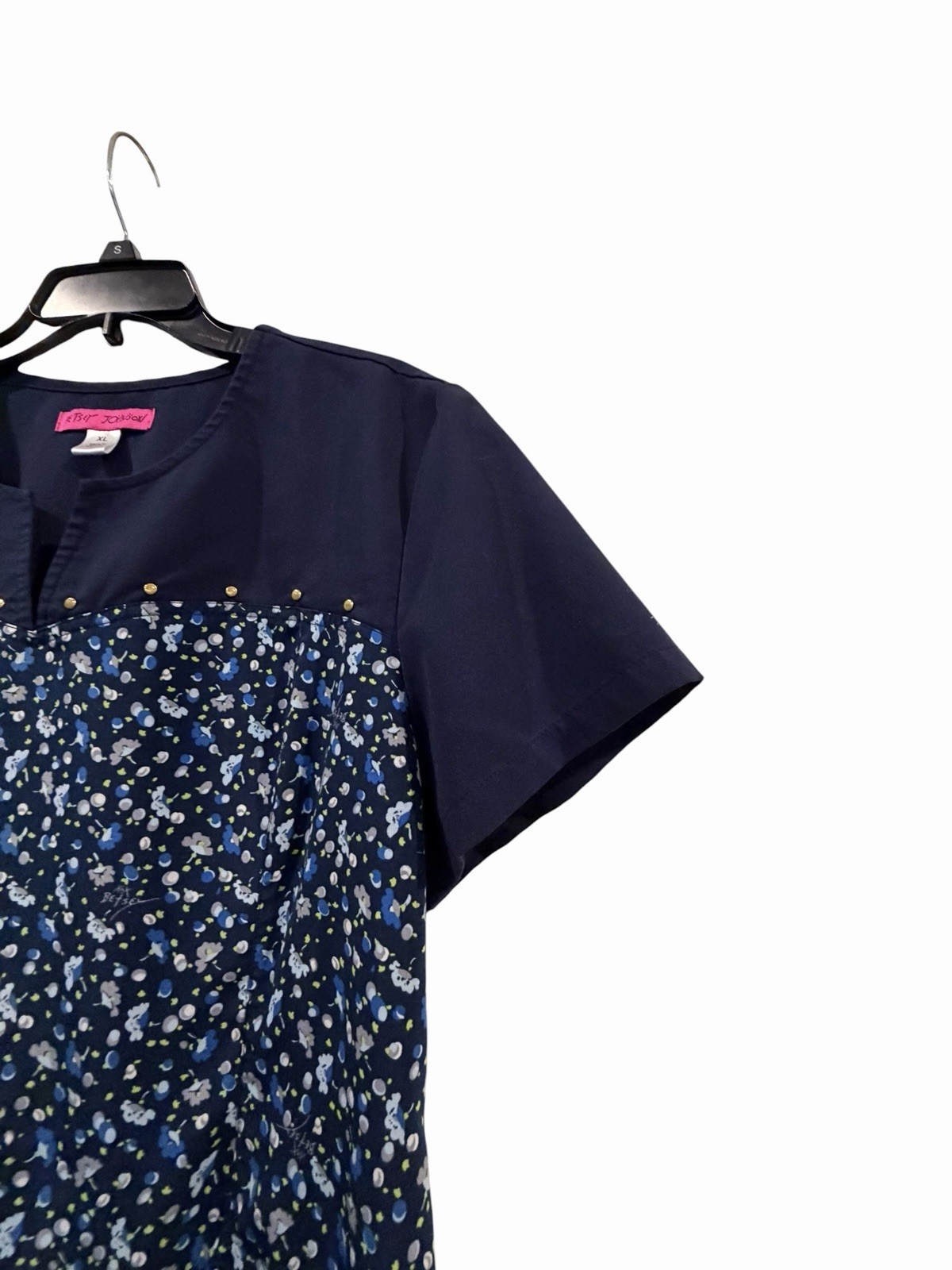Betsey Johnson X KOI Dark Blue Dandelion Scrub Top Ditsy Floral Print Sz XL