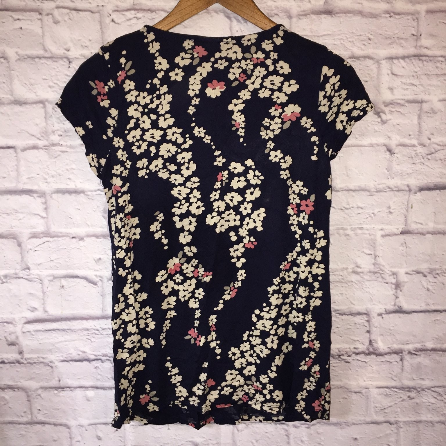Motherhood Maternity Women’s Top Navy Floral M Cotton Modal Ruffled Scoop Neck