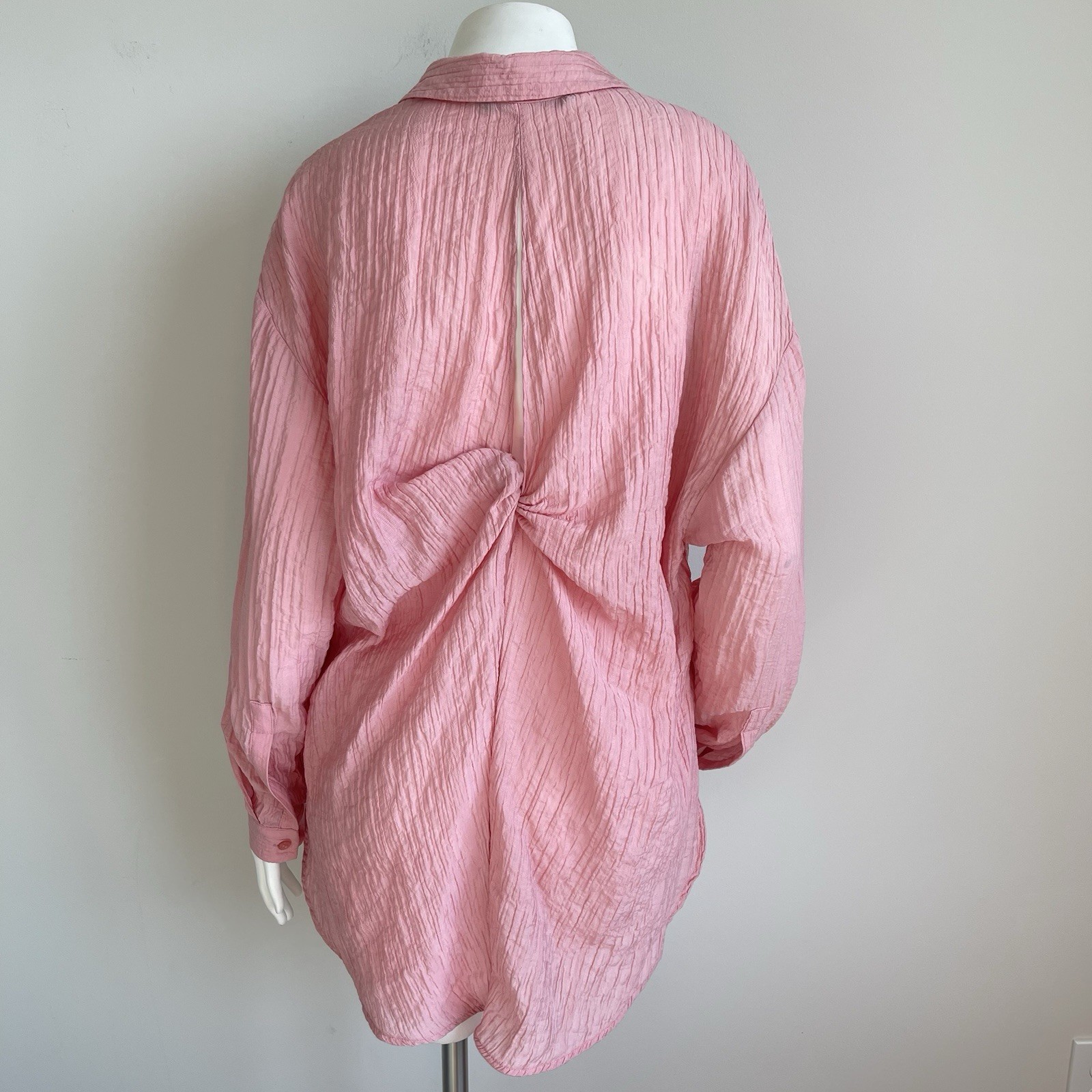 Zara Crinkle Oversized Button Down Tunic Shirt Twisted Cut Out Pink M Preppy