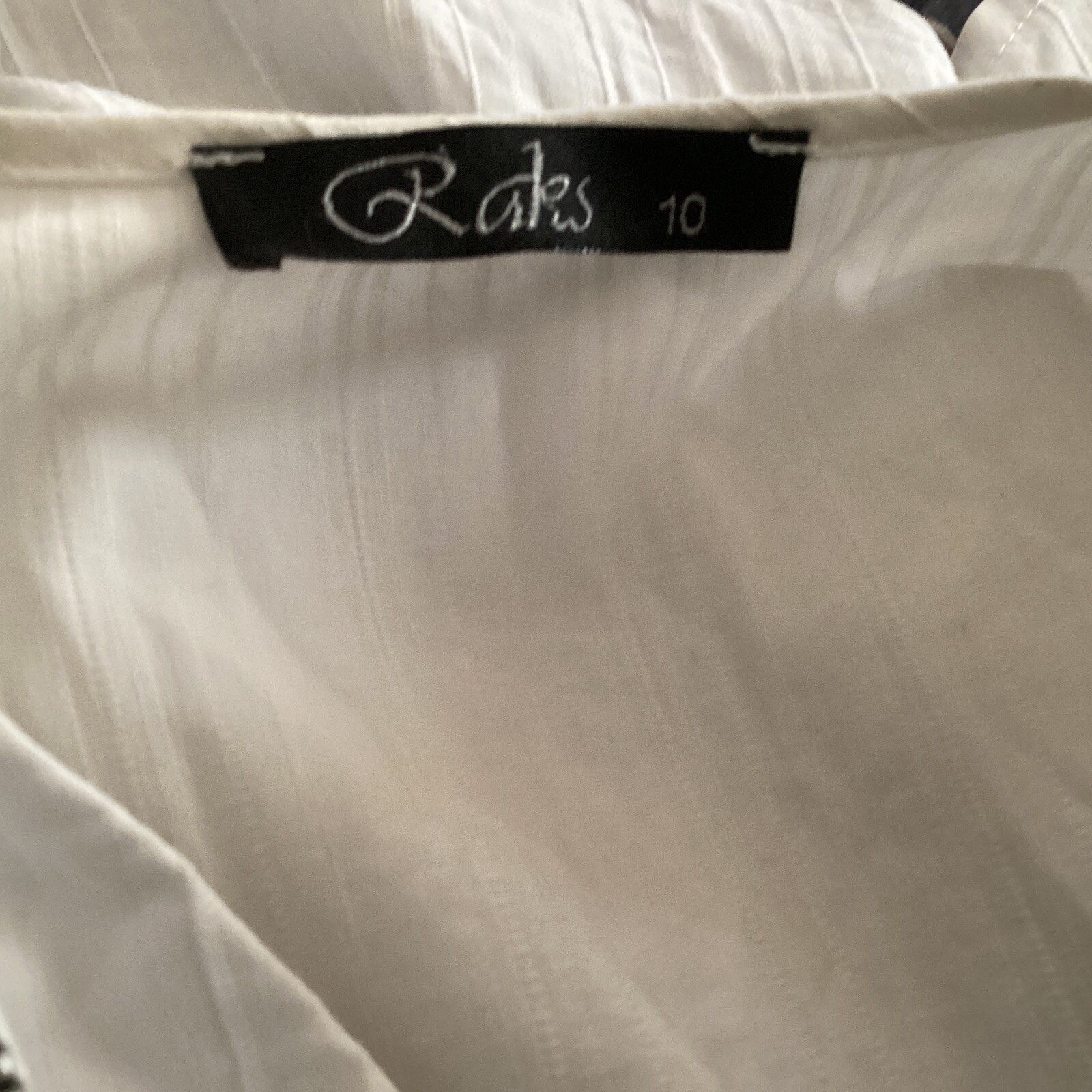 Raks Long Top Blouse Sz 6;white Sleeveless Cotton Belt Hoops Decorative Zipper