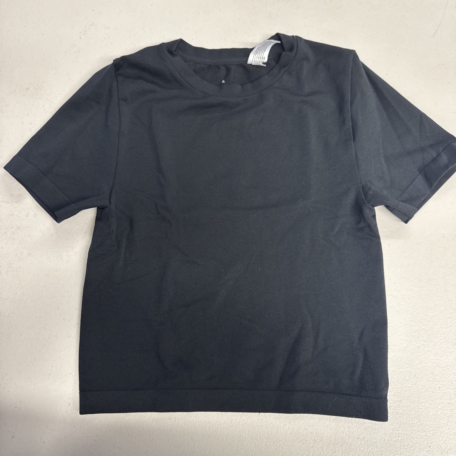 Medium Women’s A New Day Black Knit Cropped Short Sleeve Crew Neck T-Shirt