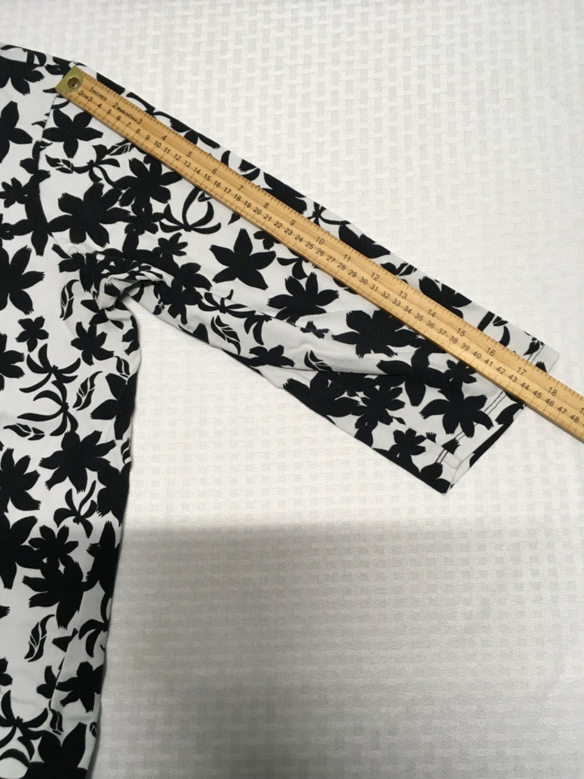 White Stags Top Women Size XL 16 to 18 Black White Floral Scoop Neck 3/4 Sleeves