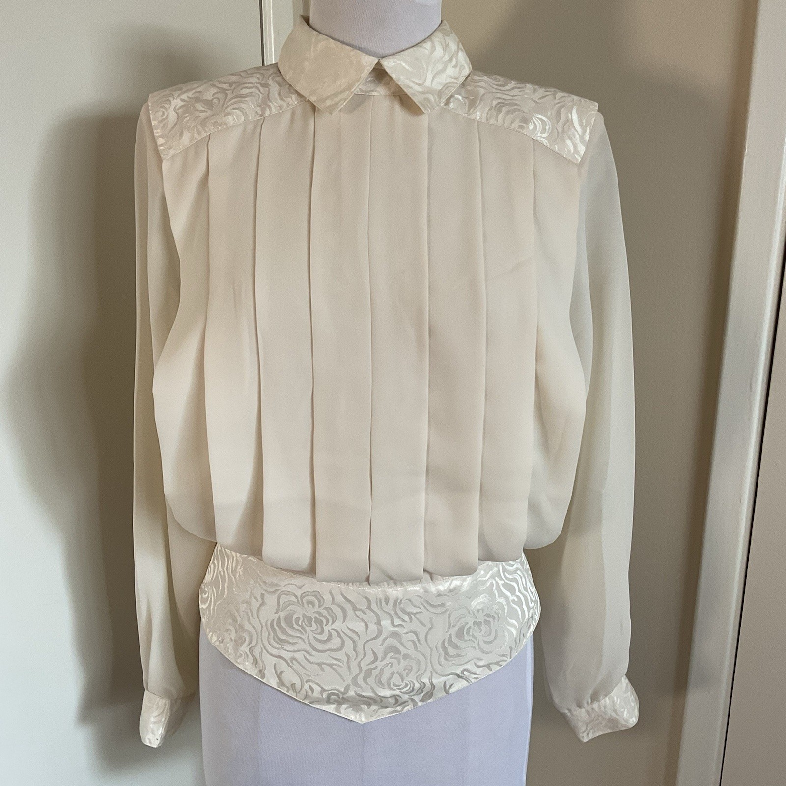 Vintage Nilani Ivory Pleated Blouse 8 Embroidered Yoke 80s Office Chic