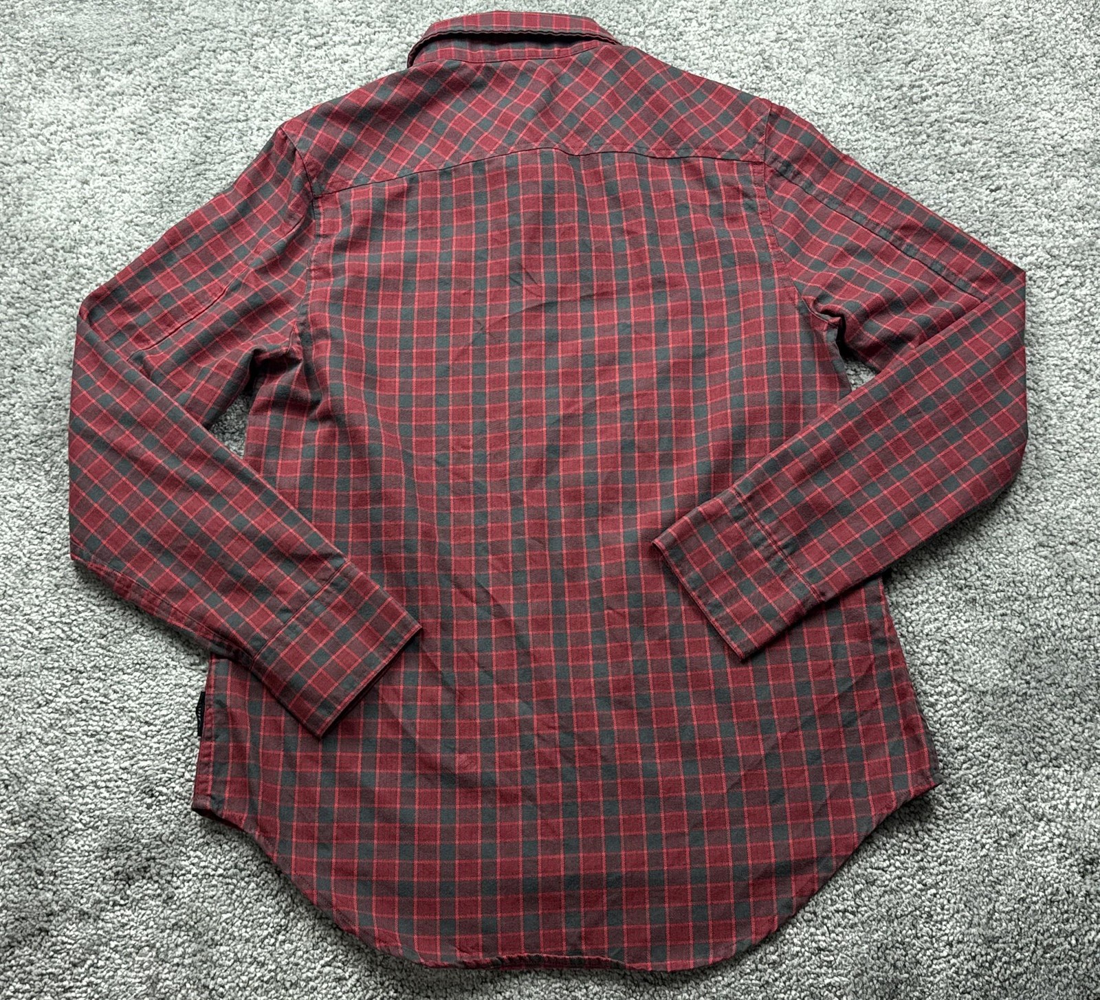 Oakley Shirt Womens M Red Long Sleeve Button Front Plaid Cotton Pockets Collared
