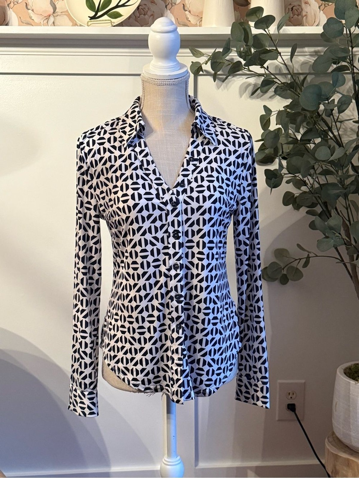 Philosophy Navy & White Geometric Button-Down Shirt