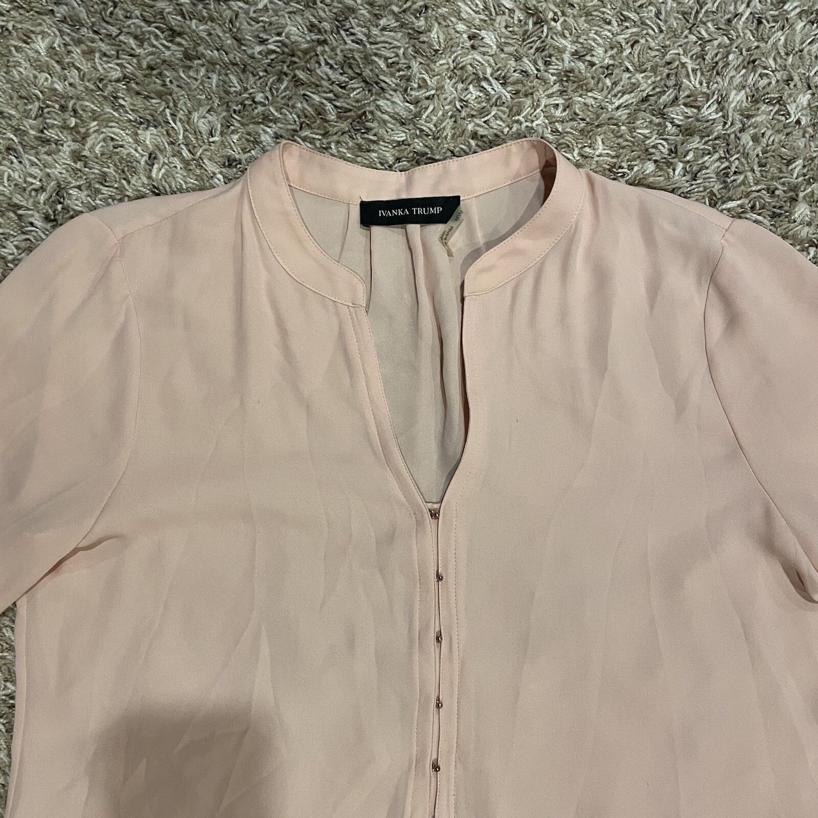 Ivanka Trump Rose Pink Dressy Long Sleeve Blouse Women’s M Half Clasp Button