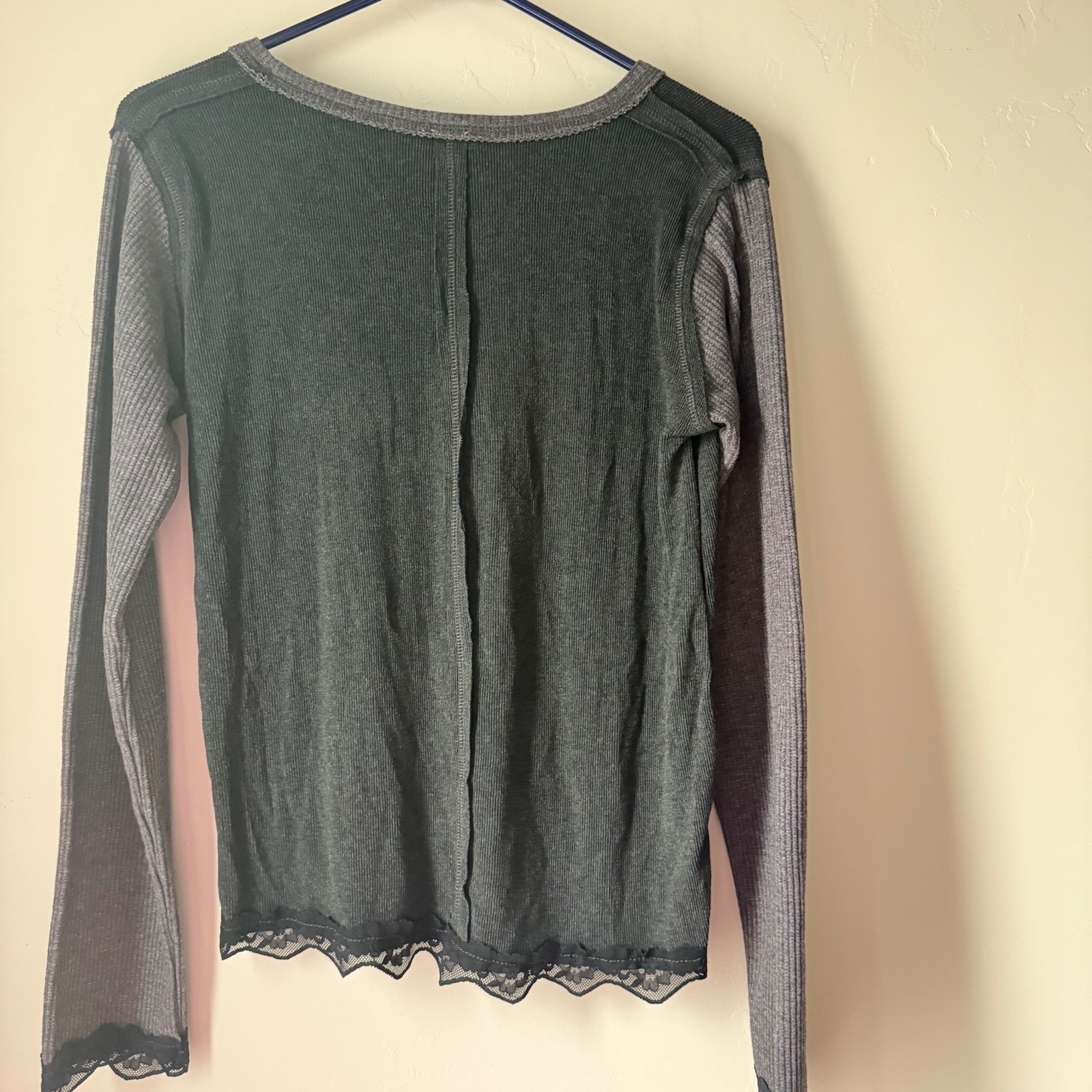 POL Charcoal Lace Thermal Top | Large