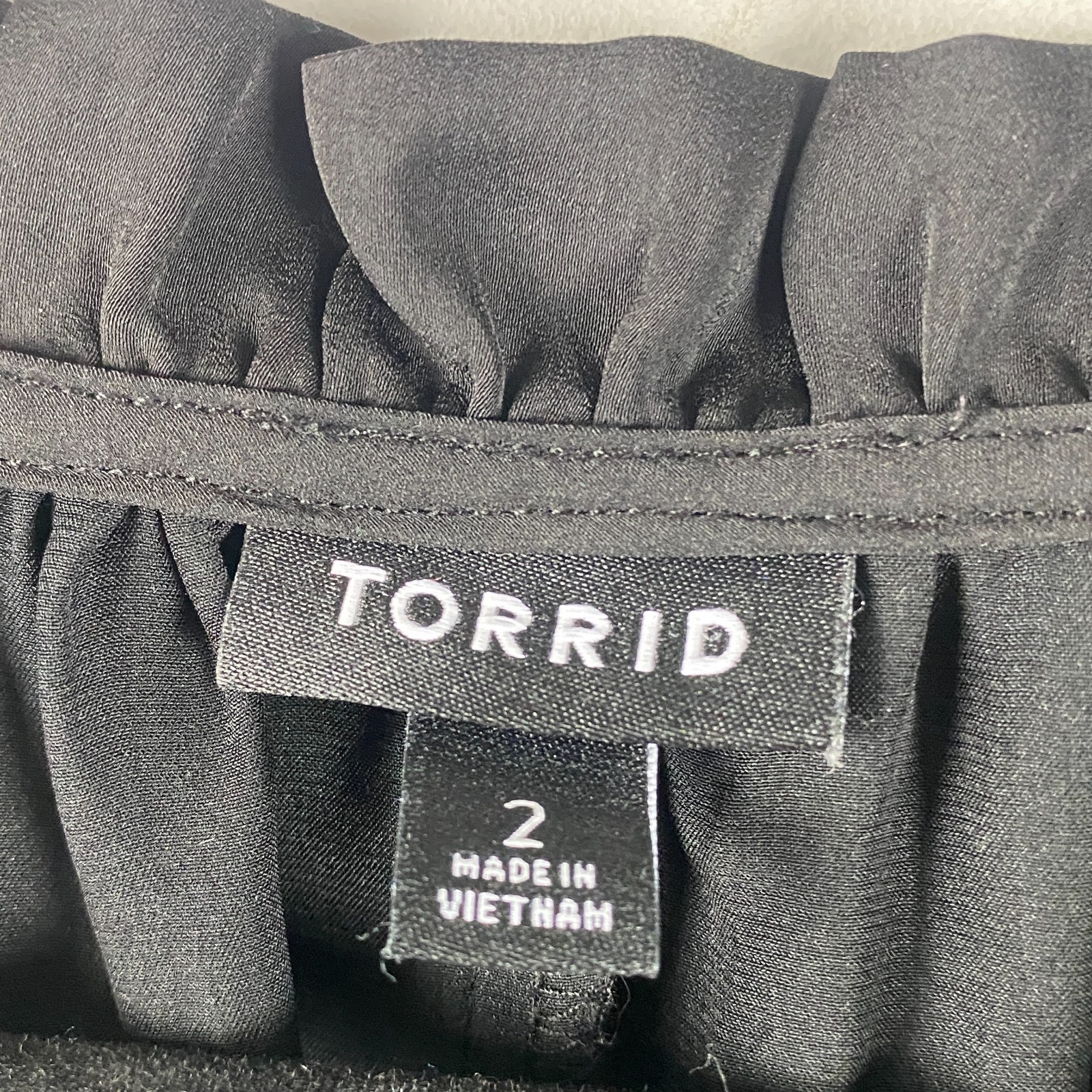 Torrid Satin Tie-Front Peasant Blouse Size 2X Black Ruffle Popover