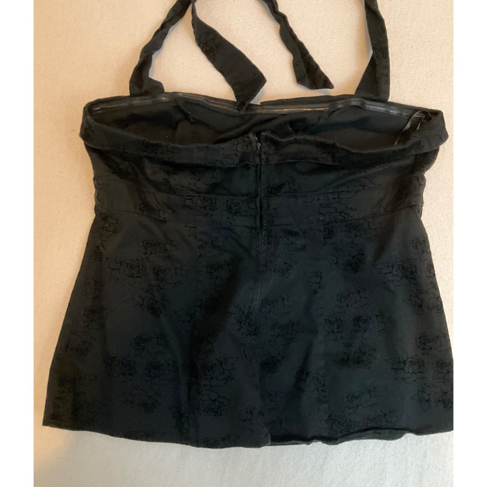 Torrid Women’s.12 Halter Backless Top Black Velvet Roses Textured Goth Whimsical
