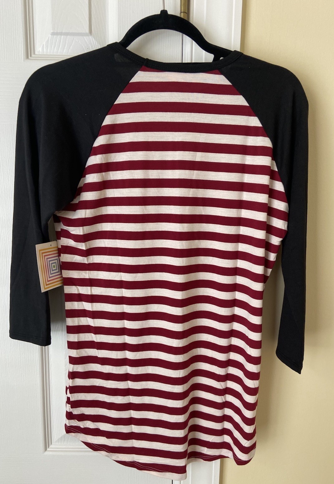 NWT LulaRoe Randy Tee 3/4 Length Sleeve Red/White striped, Black Sleeves Size S