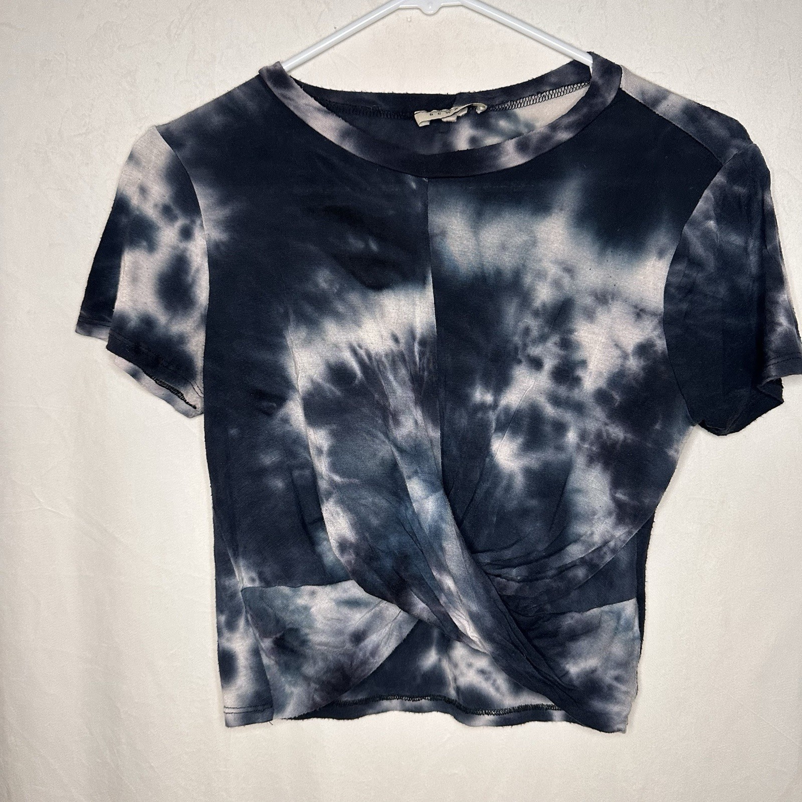 Navy blue and grey tie-dye crop top with twist detail. Size Medium