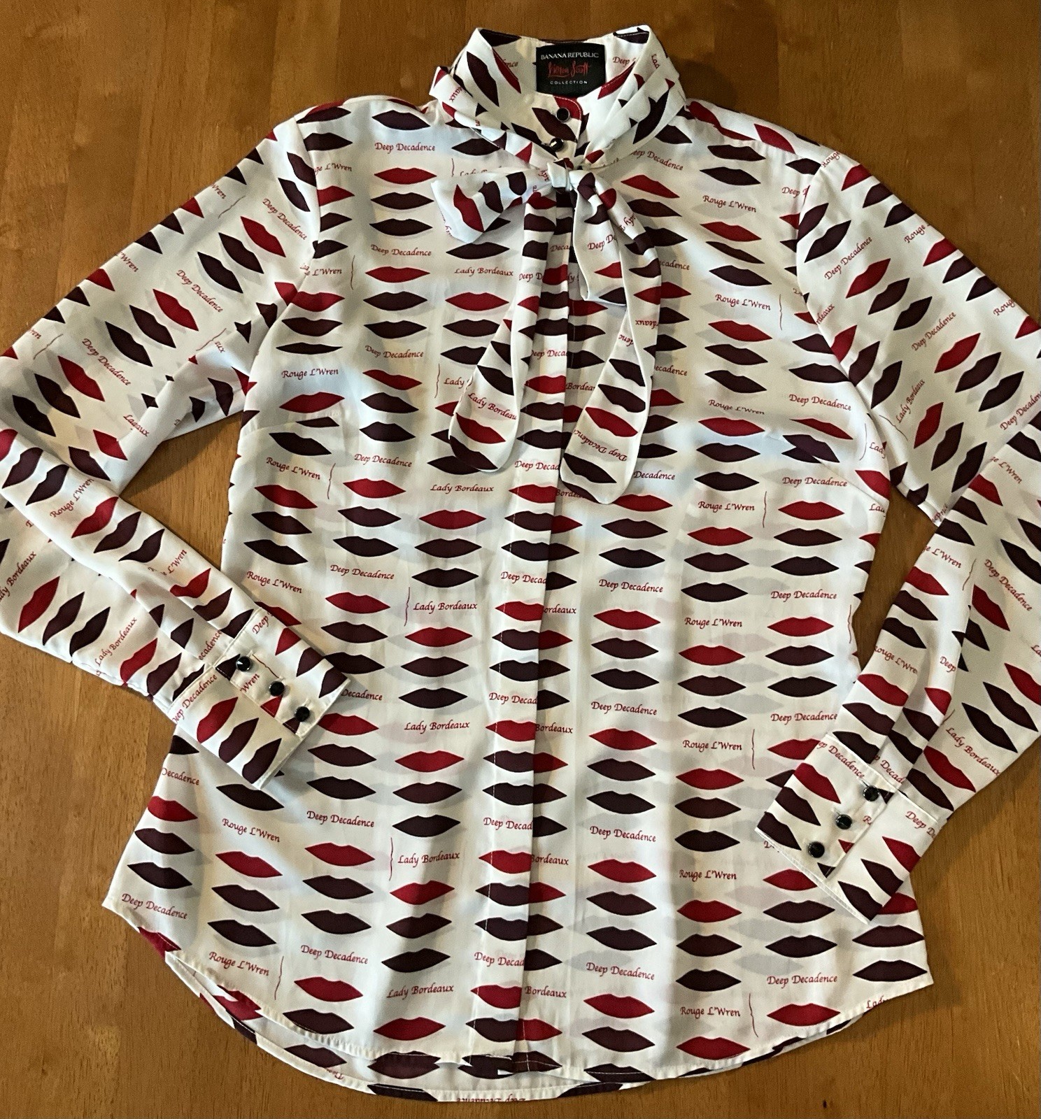 Banana Republic L’Wren Scott Blouse Women’s Sz4 Red Lips Lipstick Whimsical