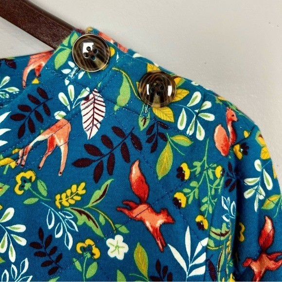 Talbots Quilted Woodland Ditsy Sweatshirt Women’s Size M Button Accents Whimsy