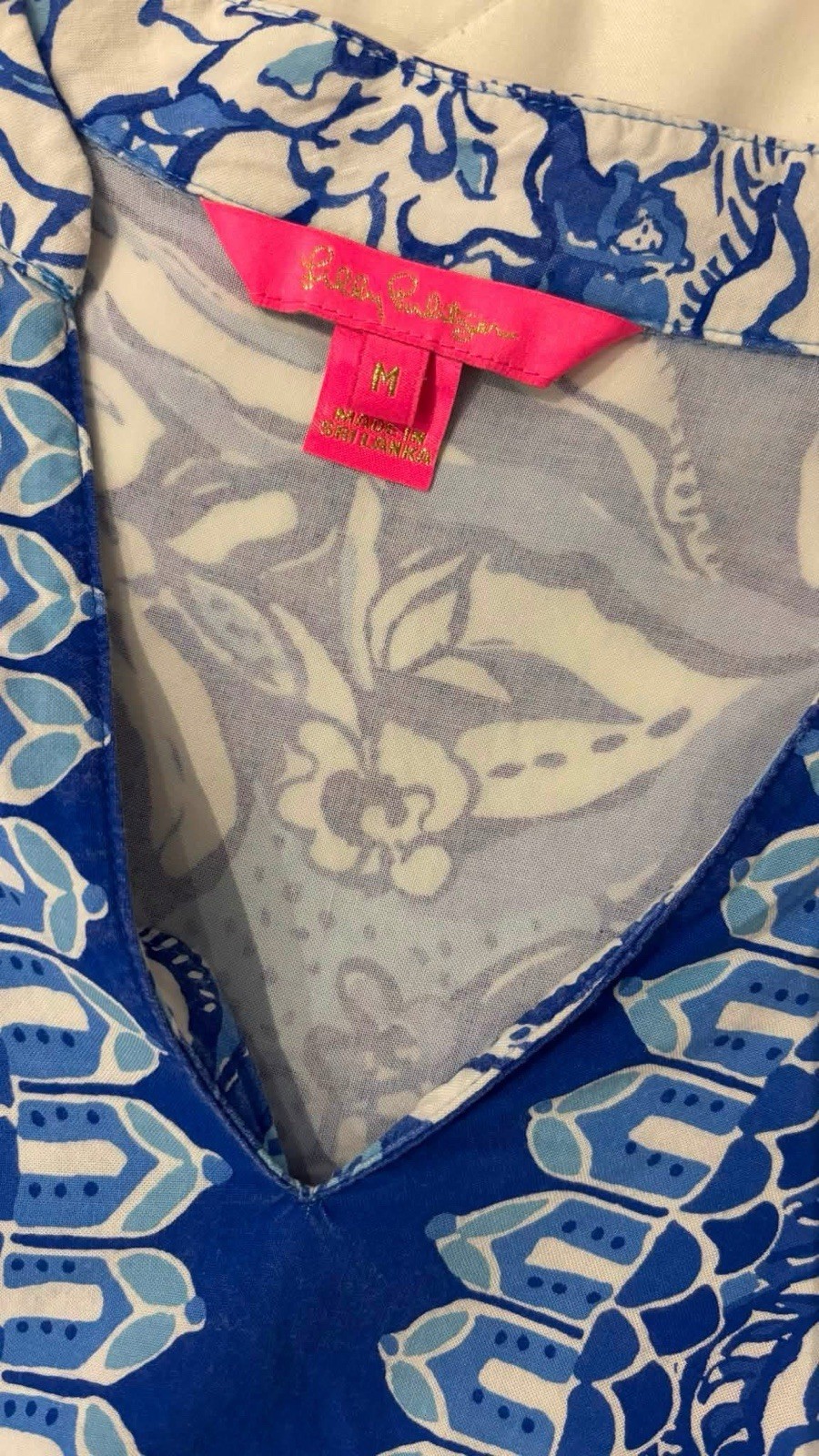 Lilly Pulitzer Blue White Floral V-Neck 3/4 Sleeve Rayon Blouse Size M