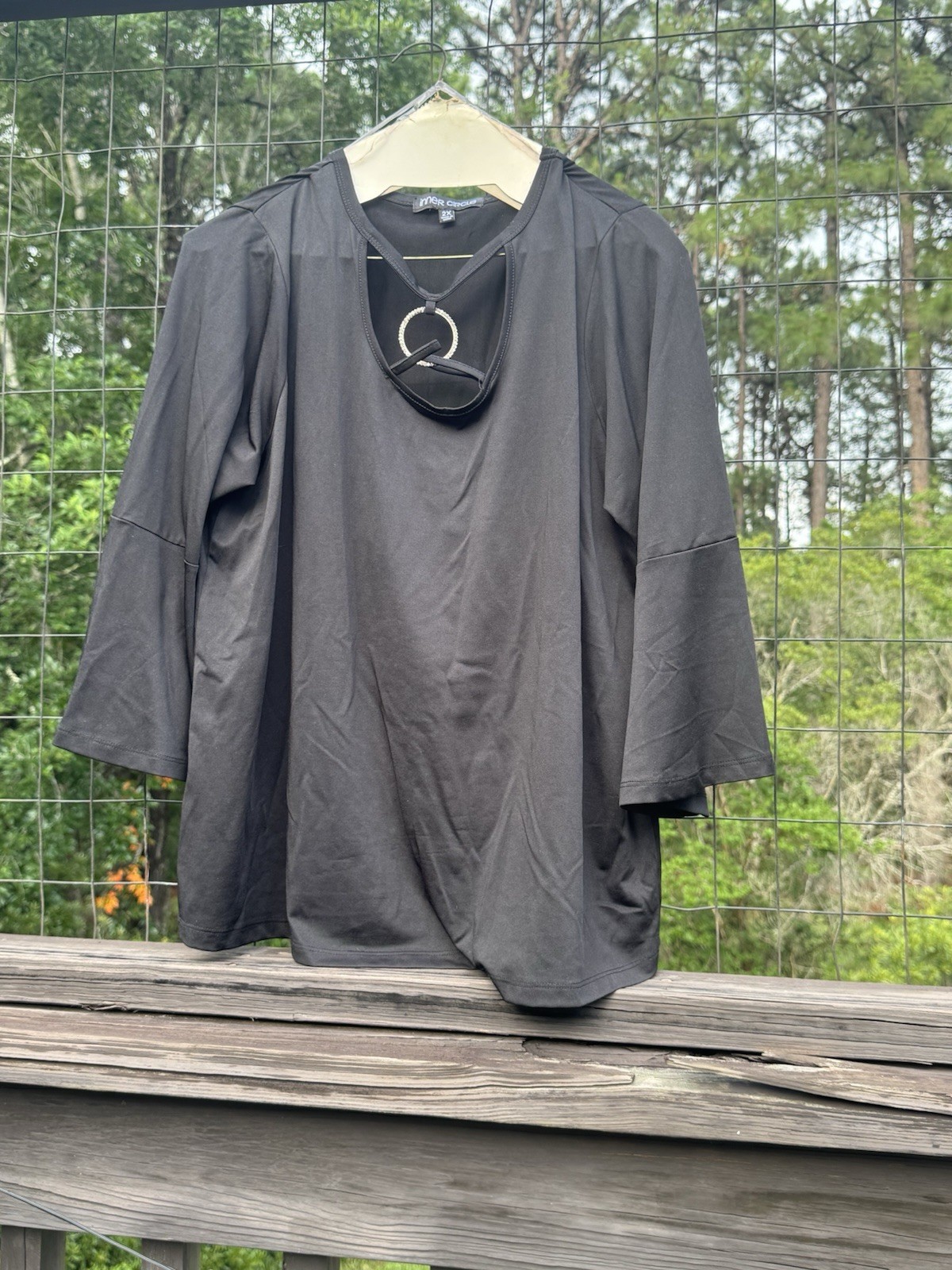 Inner Circle Black Solid V-Neck Rhinestone Ring Knit Blouse Women’s 2X Plus
