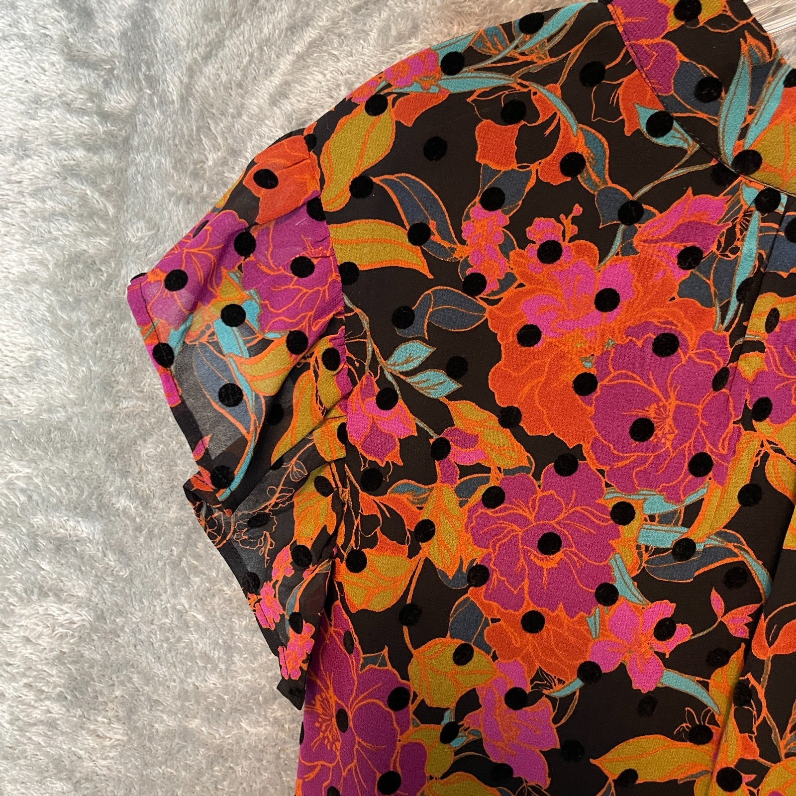 DR2 Women Floral Velvet Clip Dot Flutter Sleeve Tie Back Drapey Office Top M