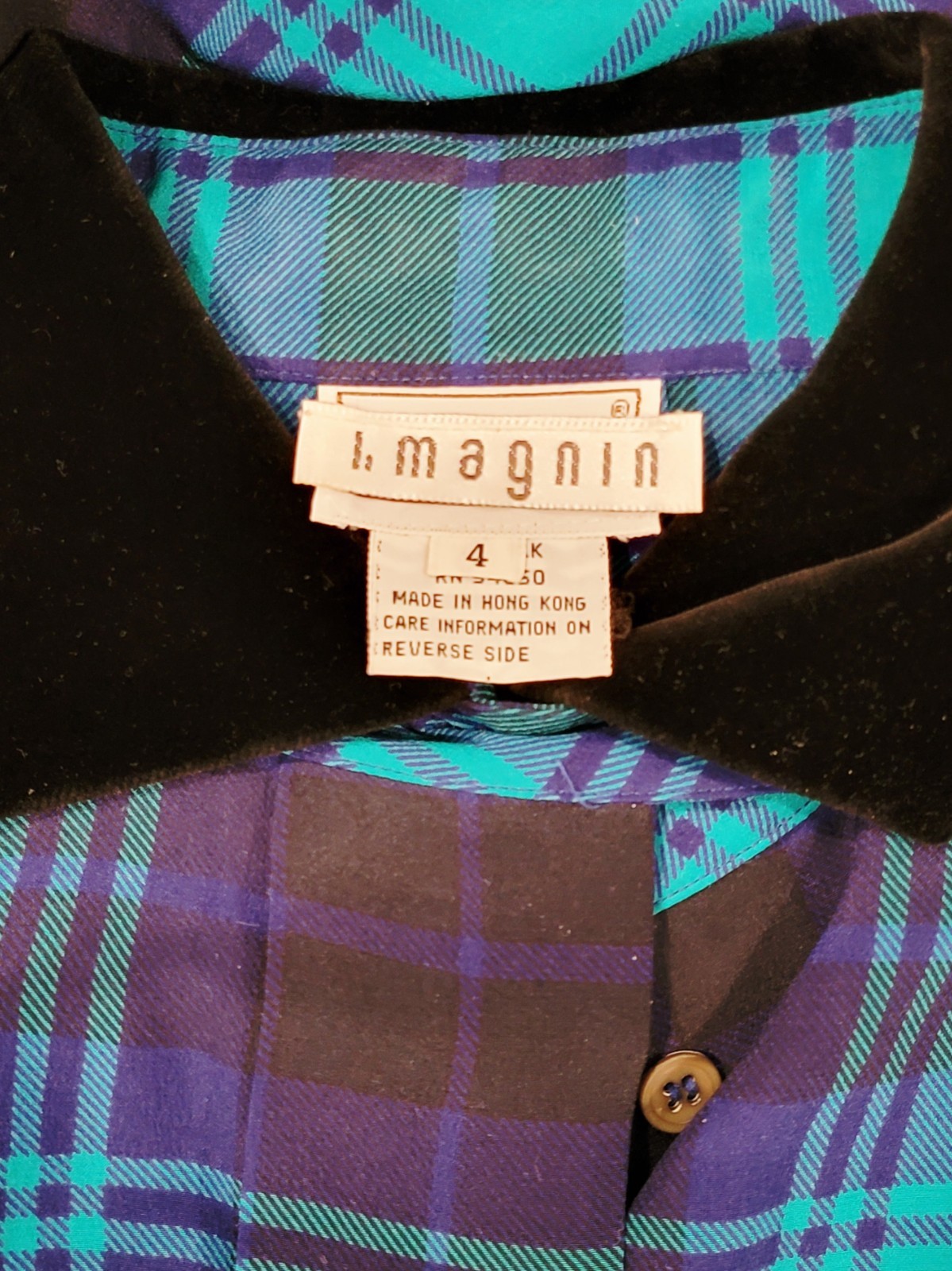 Size 4 Vintage I Magnin by Jones New York 100% Silk Blouse Velvet Collar
