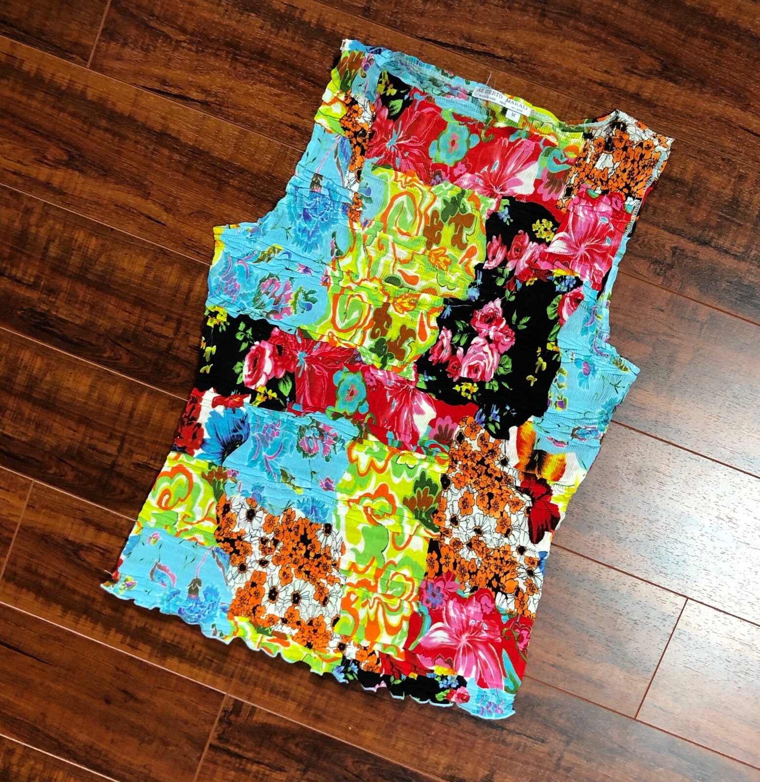 Vintage Designer Alberto Makali Vibrant Dressy Crinkle Tank Top sz Med MSRP $164