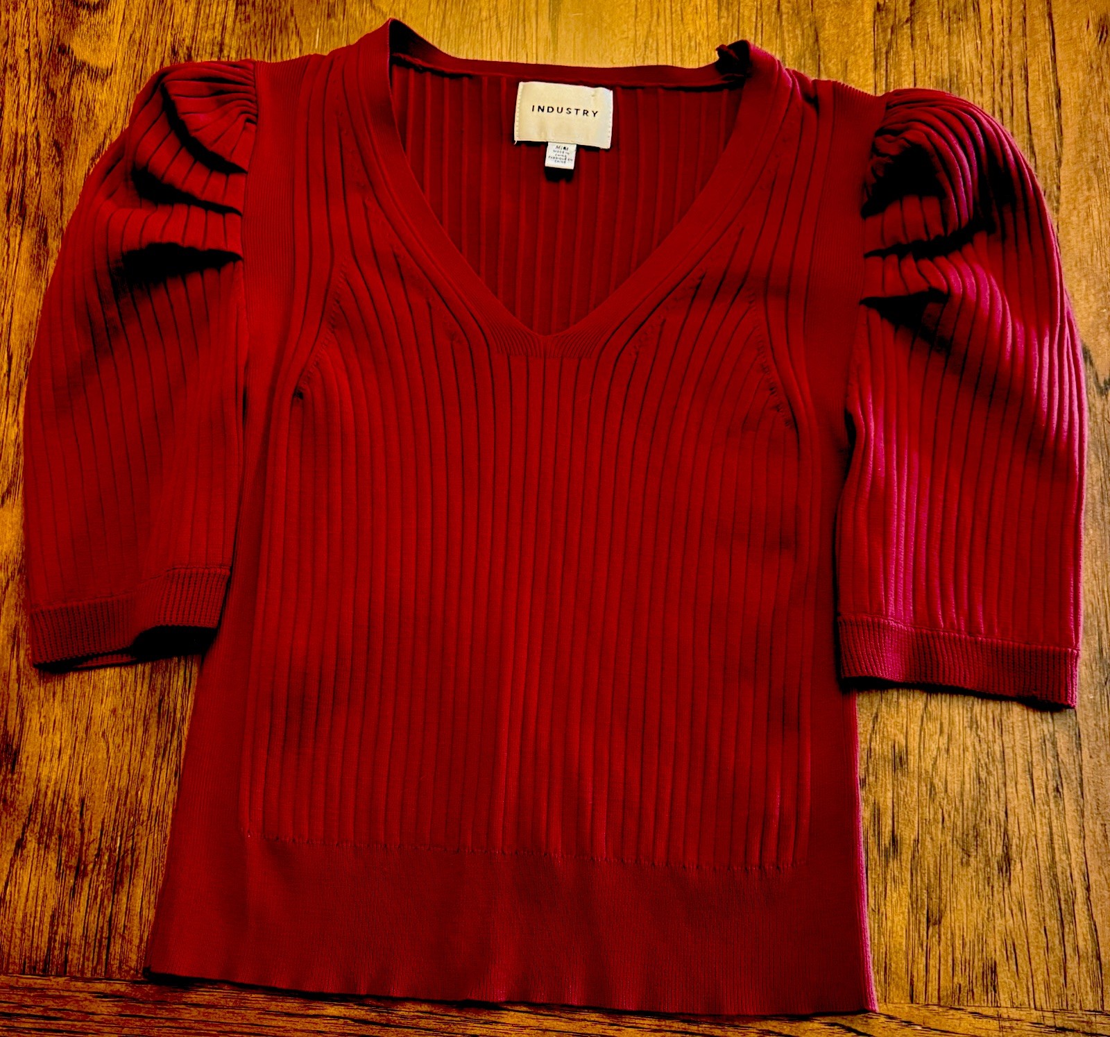 INDUSTRY REPUBLIC Burgundy Wine Ribbed Knit Top Puffed Sleeved V-Neck (M) NWOT