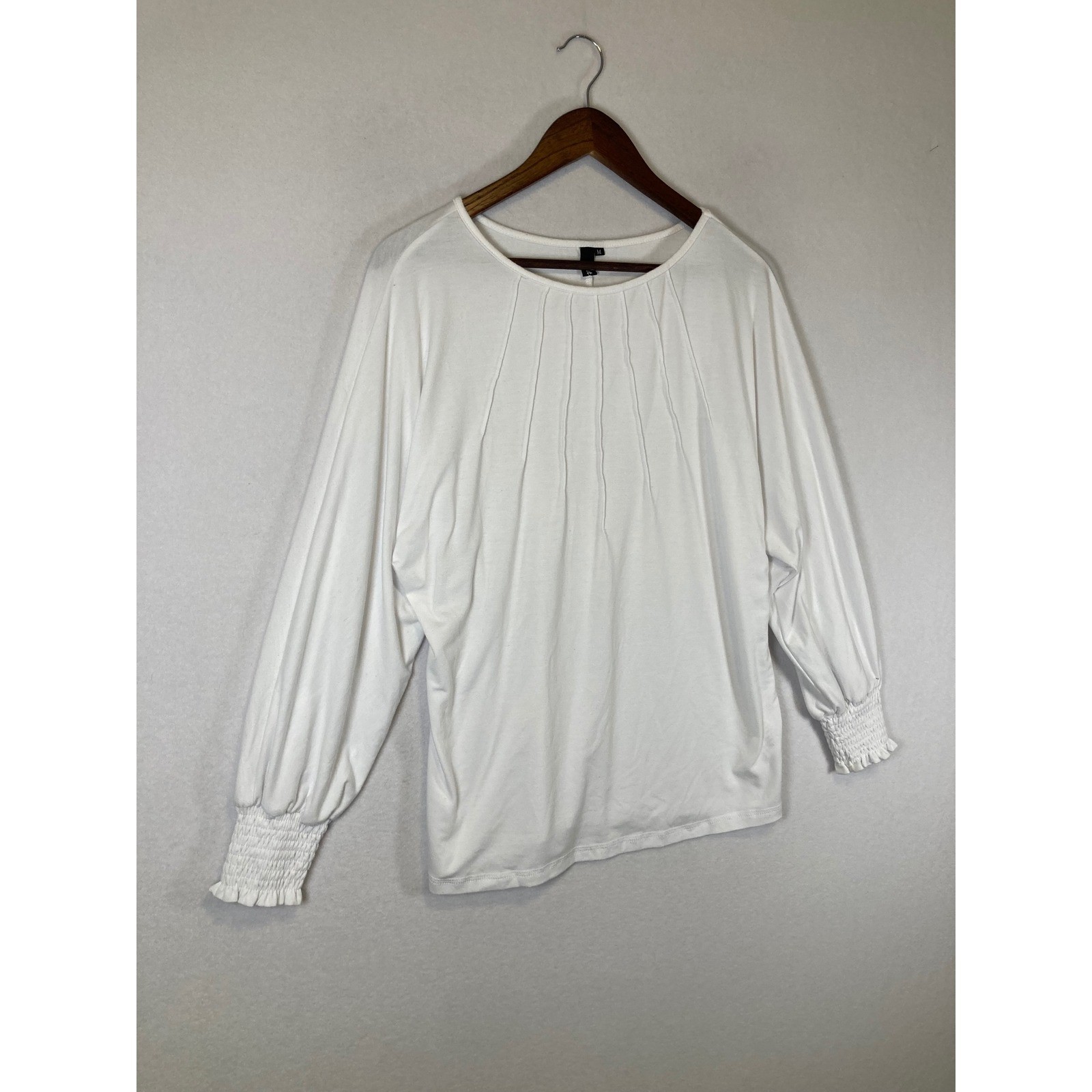 Minimalist Automet Women Med White Pleated Neck Smocked Cuff Balloon Sleeve Top