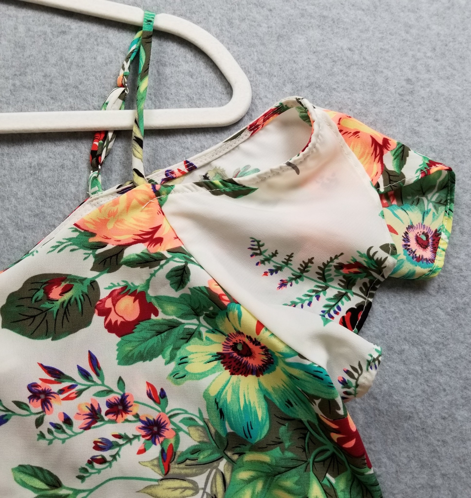 Coverstitched Top Women’s Medium M Floral Short Sleeves Blouse Off the Shoulder