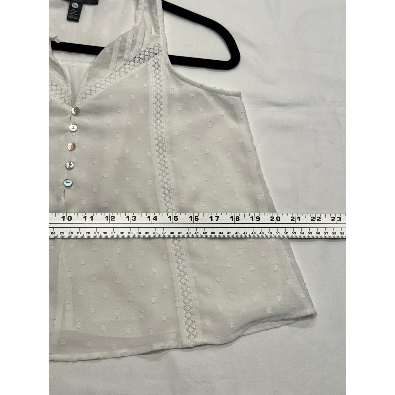 AQUA Semi Sheer Clip Dot Sleeveless Top XS White Split Neck Pintuck Button Front