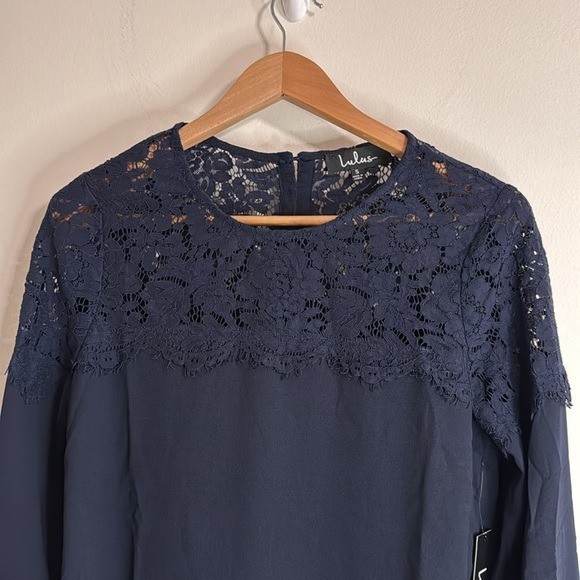 Lulu’s Women’s Picture This Lace Round Neck Long Sleeve Blouse Navy size S
