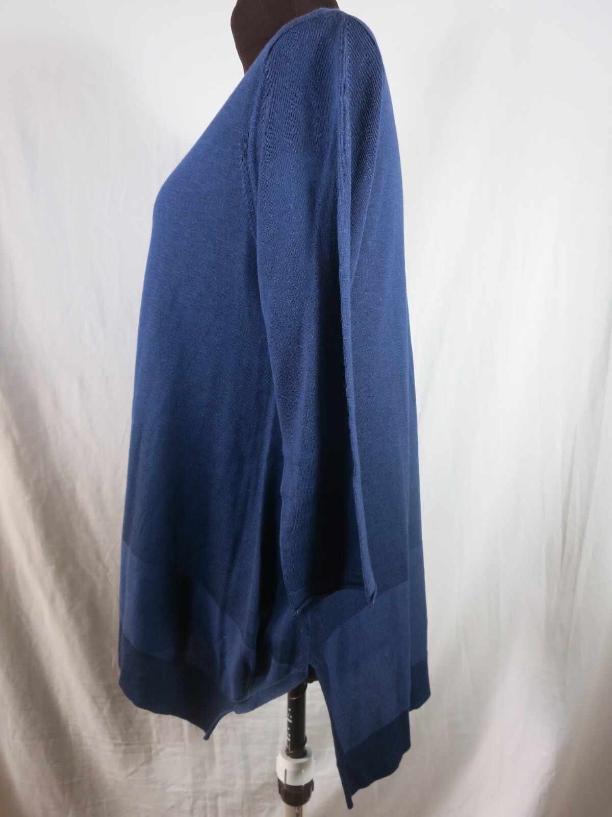 Zoe Couture Silk V Neck Pull Over Sweaters Blue Pale Gray 3/4 Sleeve Lot of 2 S