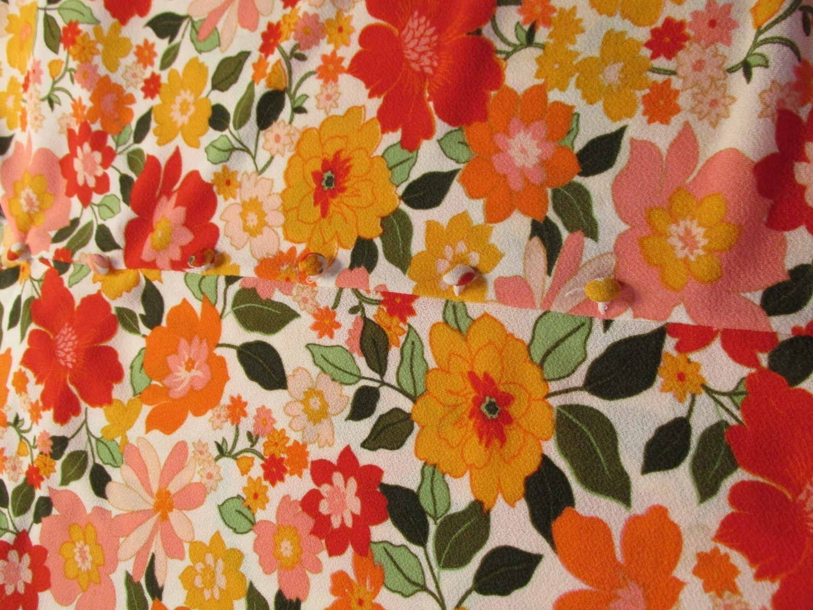 FIFTY STREET Tank Top Women XL Floral Spaghetti Straps Stretch Cottage Core Soft