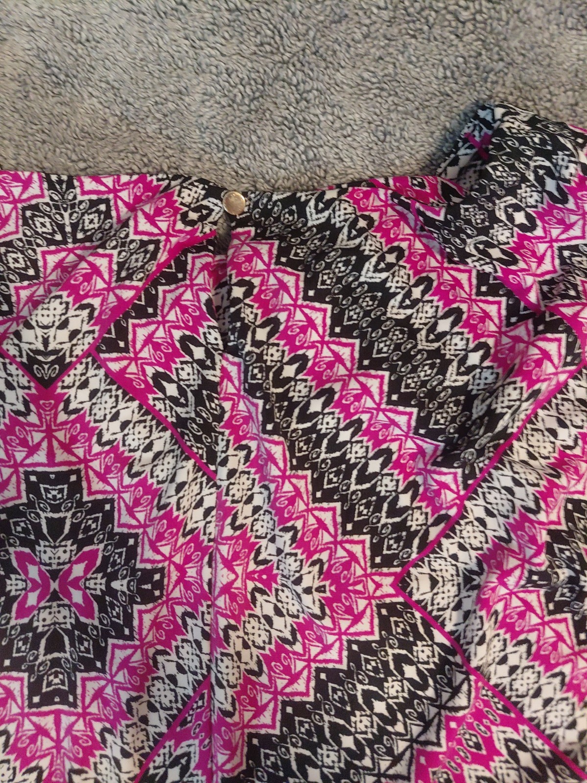 Calvin Klein Sleeveless Blouse Purple And Black Aztec Design Size 5