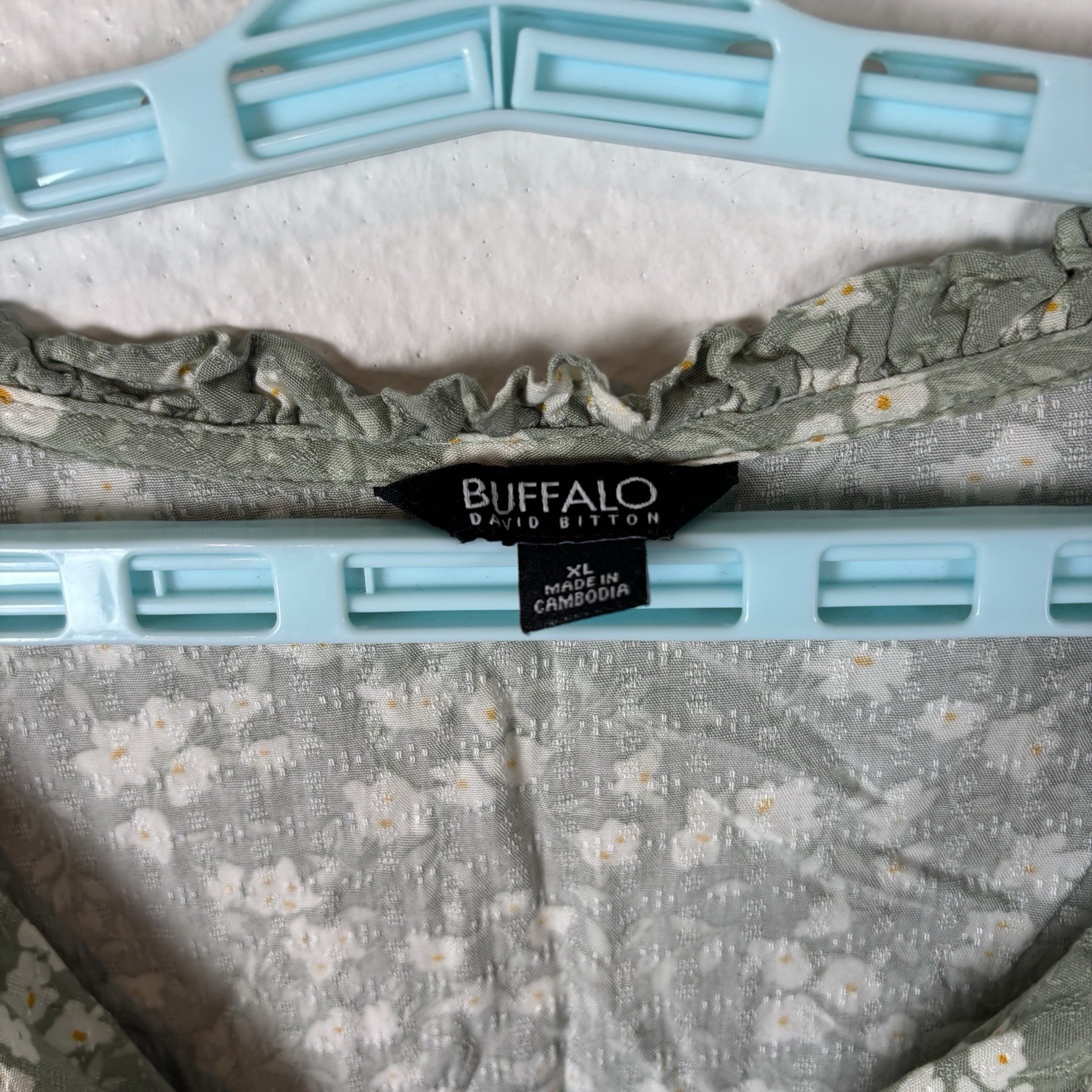 Buffalo David Bitton Womens T Shirt Sz XL Short Sleeve Floral Blouse Excellent