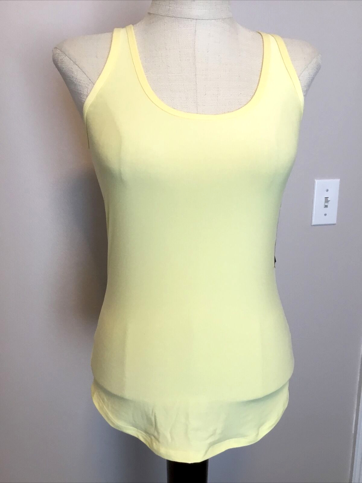 NOBO NO BOUNDARIES FITTED SUPERSOFT Yellow SCOOP Stretch Knit TANK SZ Jr. S*