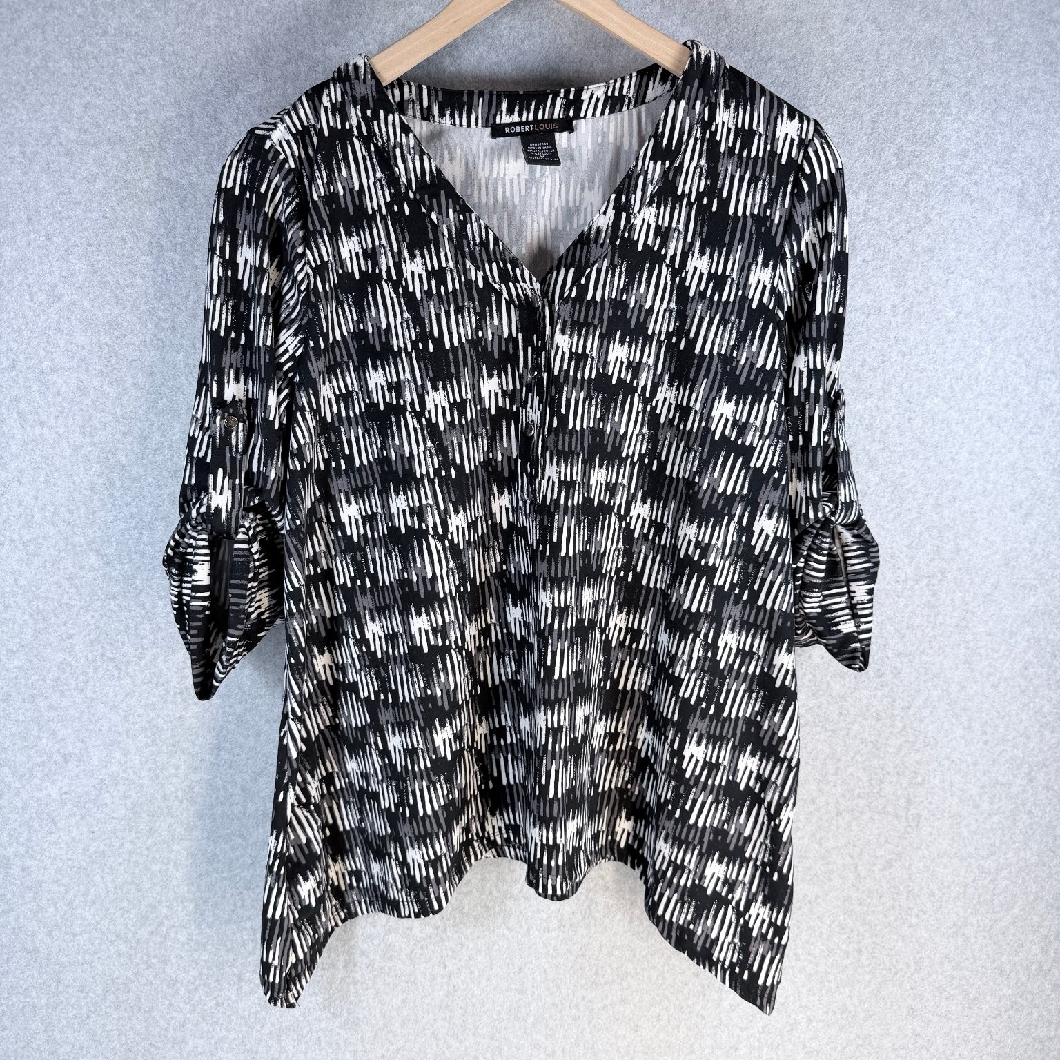 Robert Louis Womens Blouse Black White Patterned Top Medium Roll Tab Sleeve