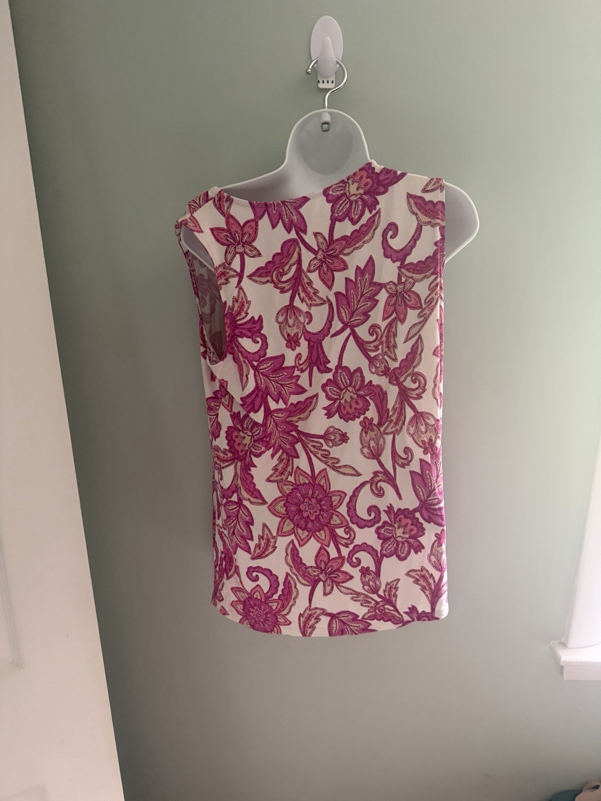 Croft & Barrow Women’s M Floral Pleated Scoop Neck Knit Stretch Tank Top Pink